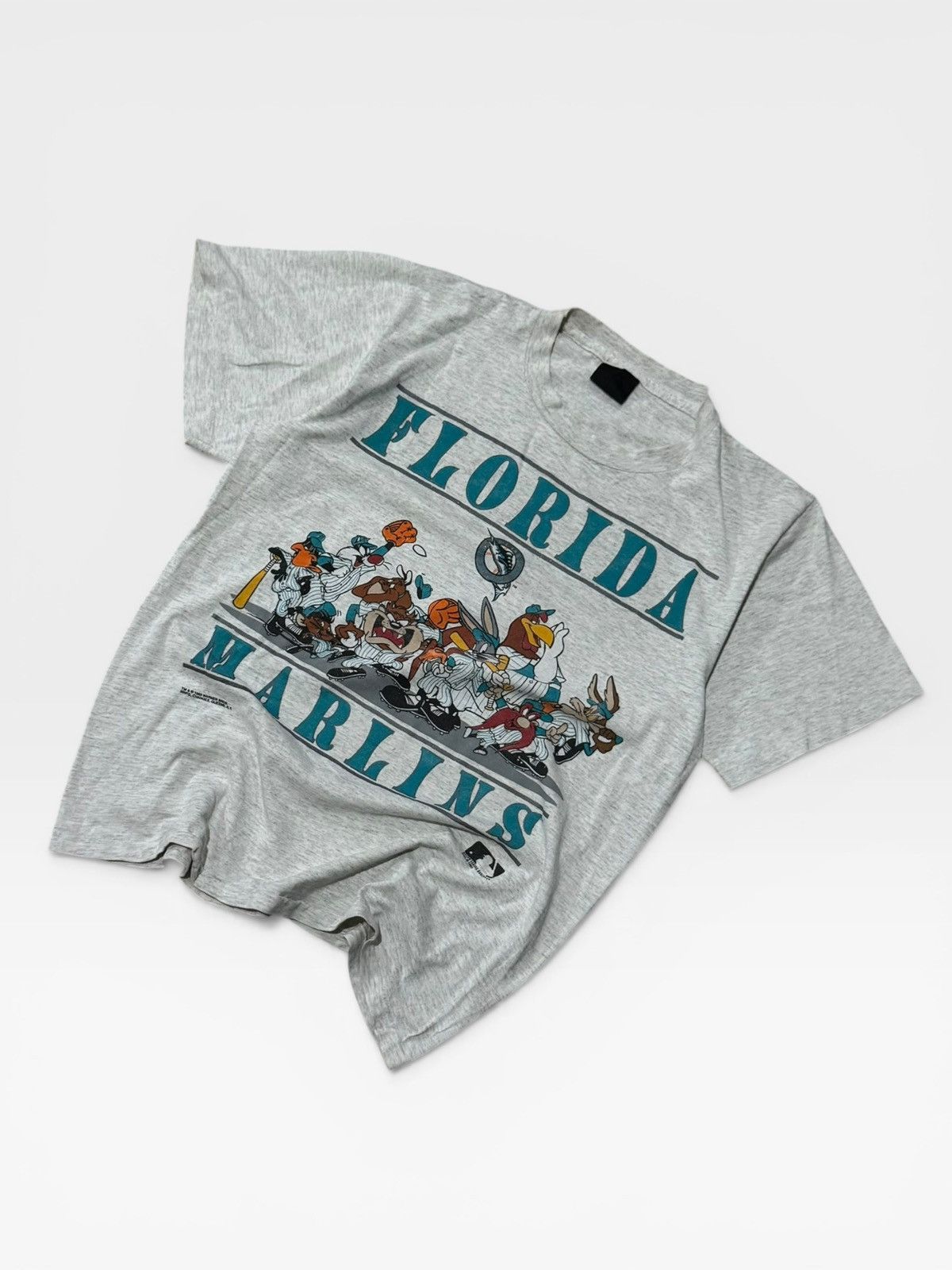 Vintage Vintage 90s Florida Marlins Looney Tunes T-Shirt Size US M / EU 48-50 / 2 - 3 Thumbnail