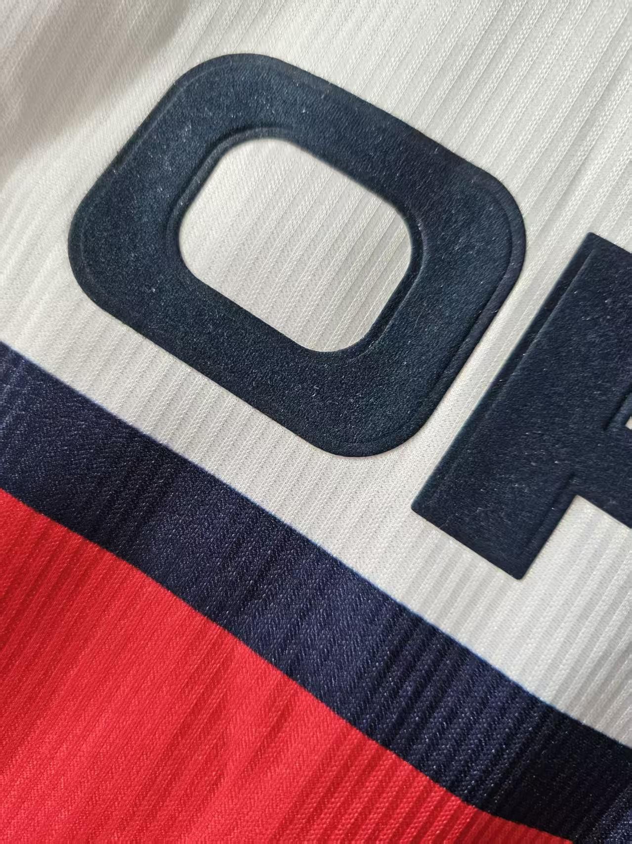 Adidas 1998 2001 Bayern Munich Soccer Jersey Size US XL / EU 56 / 4 - 3 Thumbnail