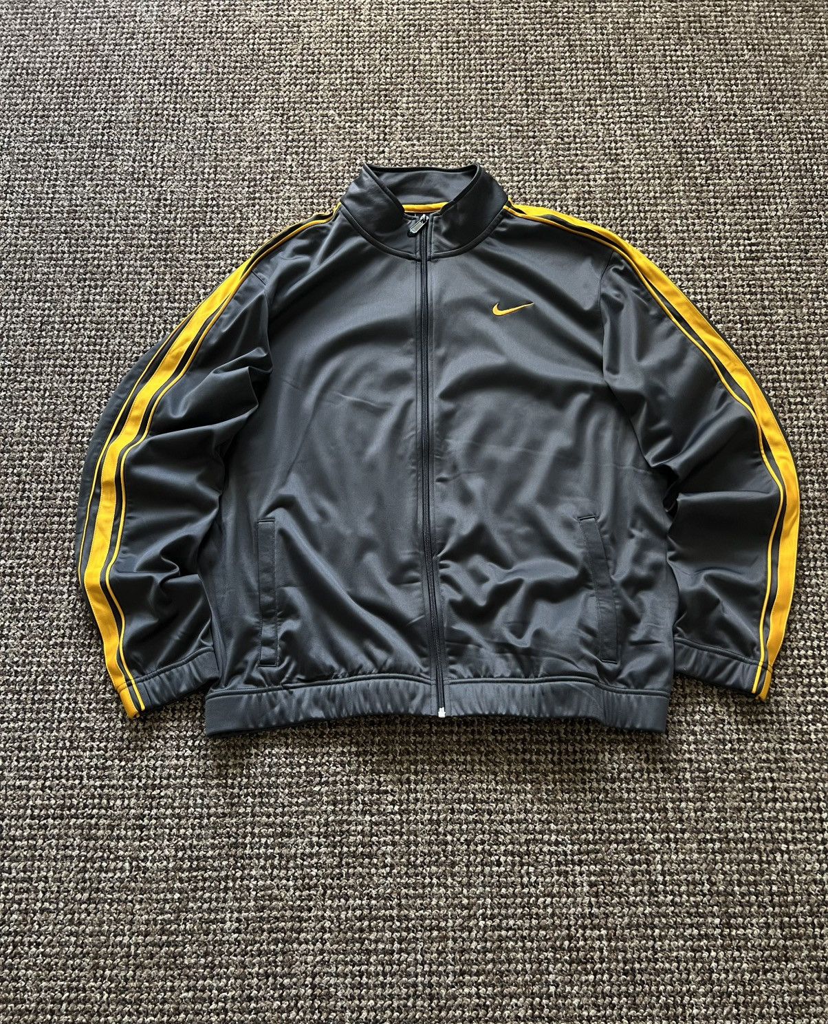 Nike Nike Vintage Swoosh Zip Y2K Drill Track Stripped Size US L / EU 52-54 / 3 - 3 Thumbnail