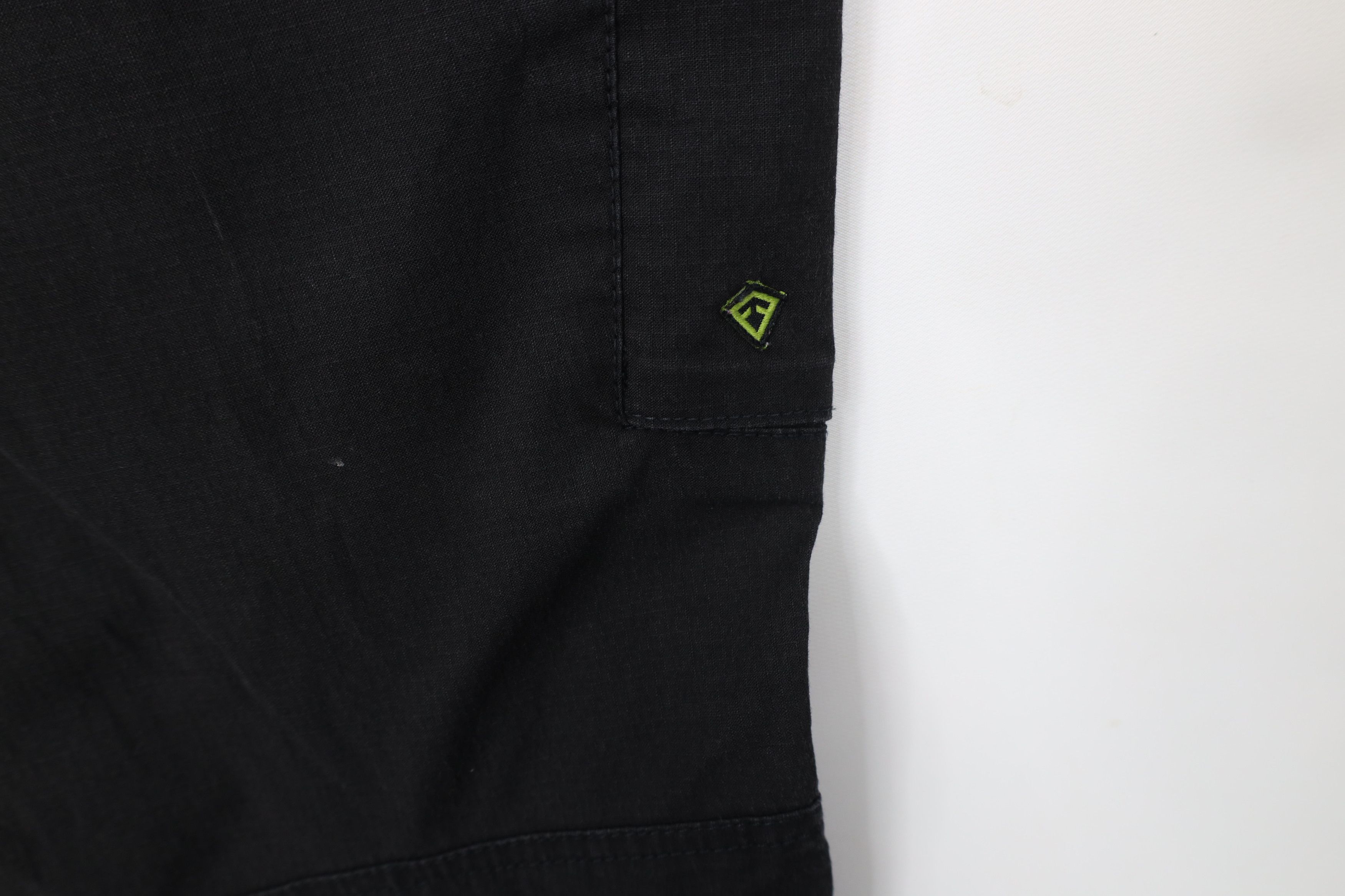 Vintage Vintage Y2K Streetwear Tactical Wide Leg Cargo Pants Black Size US 36 / EU 52 - 13 Thumbnail
