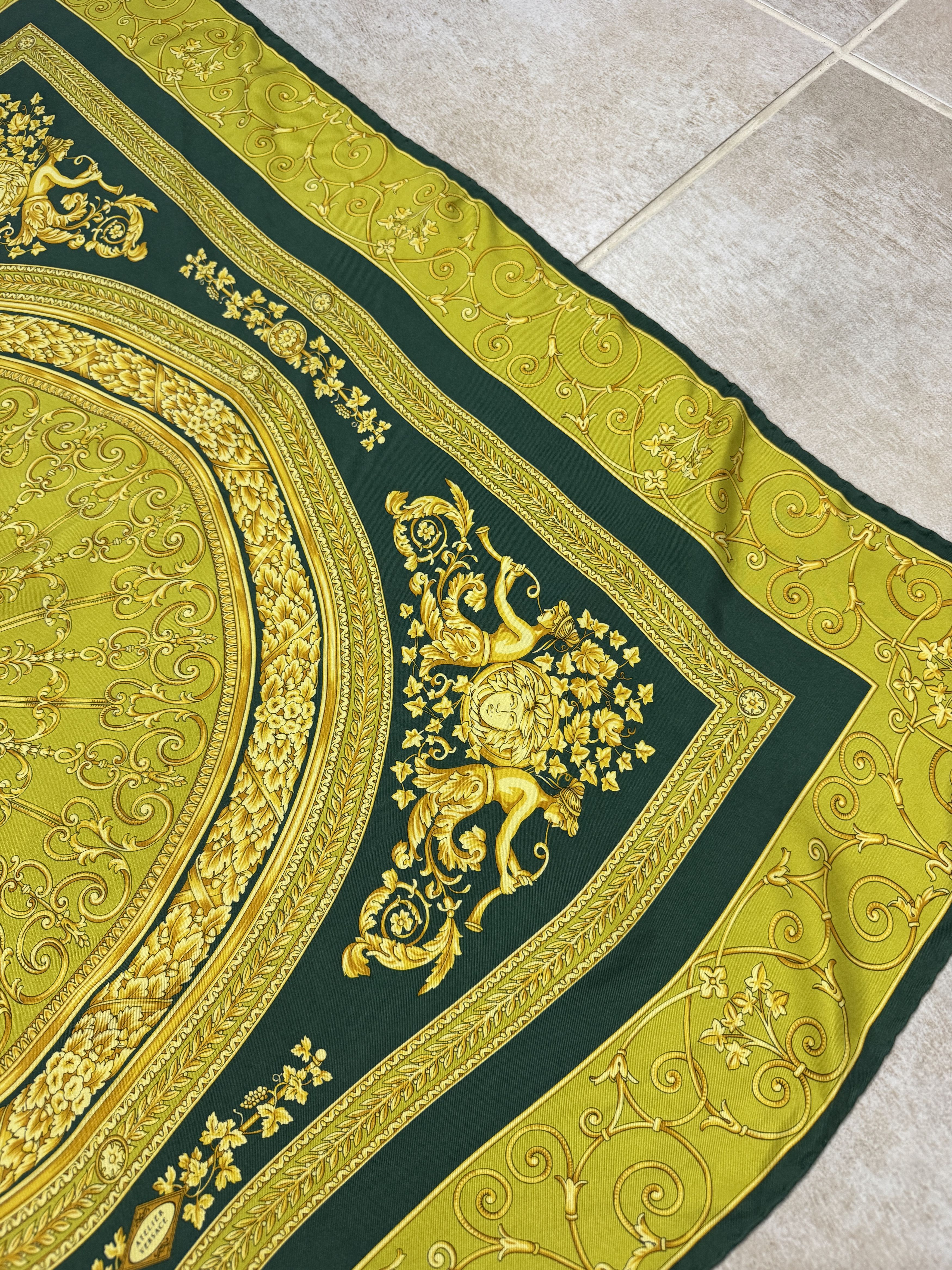 Versace Gianni Versace Early 90s baroque silk scarf Size ONE SIZE - 5 Thumbnail