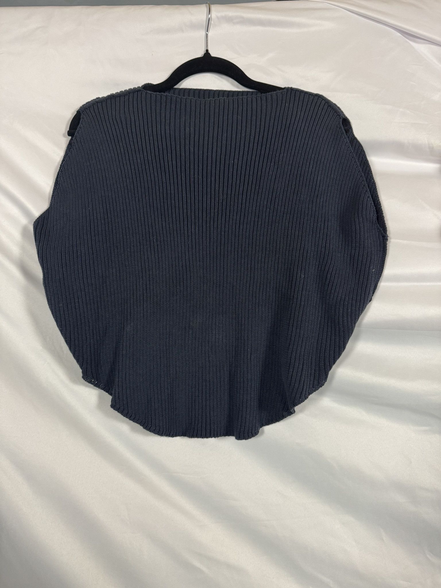 Maison Margiela MAISON MARGIELA S/S 2002 CIRCULAR BLUE KNIT TOP - RARE PIECE Size ONE SIZE - 1 Thumbnail
