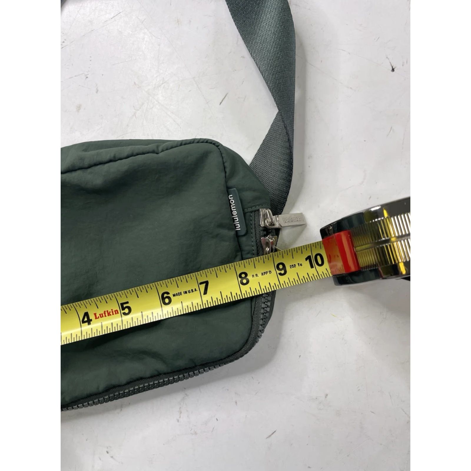 Lululemon Lululemon Everywhere Belt Bag Tidewater Teal Waist Pack Fanny Bag Women's Tidewater Teal Adjustable Strap Vintage No N/A Size ONE SIZE - 7 Thumbnail