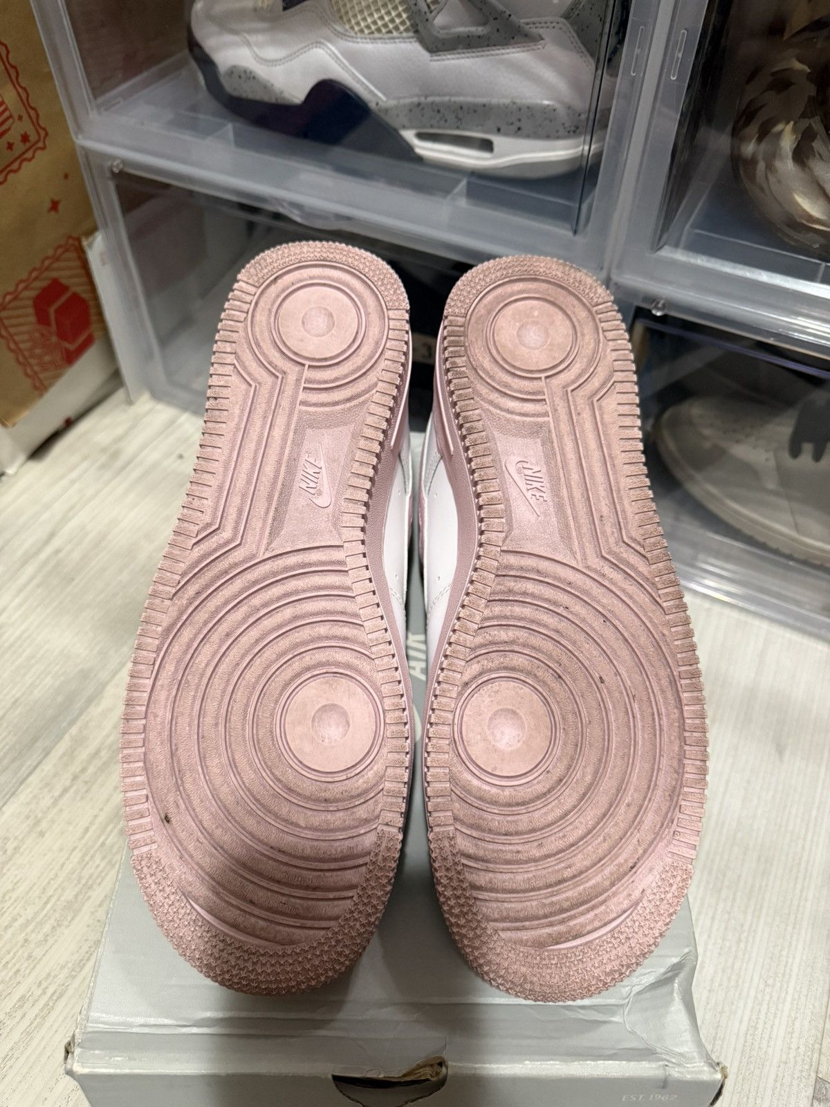Nike Nike Air Force 1 Low ‘07 White Pink Foam Size US 9.5 / EU 42-43 - 7 Thumbnail