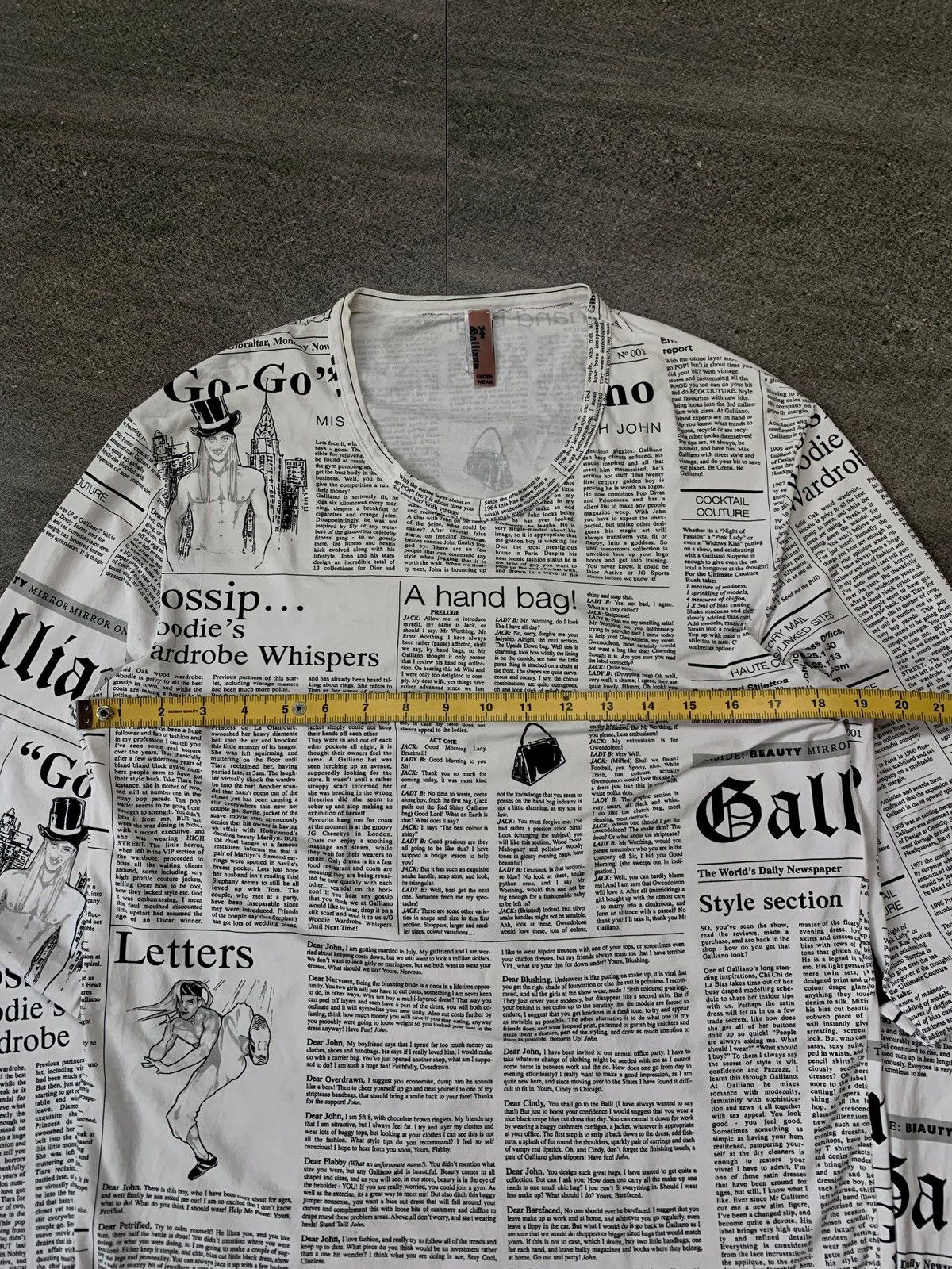 John Galliano FREE TAX! 2000s Gazzete Newspaper Ls tee Size US M / EU 48-50 / 2 - 11 Thumbnail
