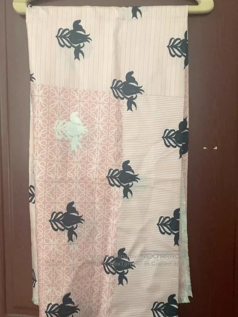 Loewe Loewe size 140*140cm Pink printed scarf Size ONE SIZE - 1 Thumbnail
