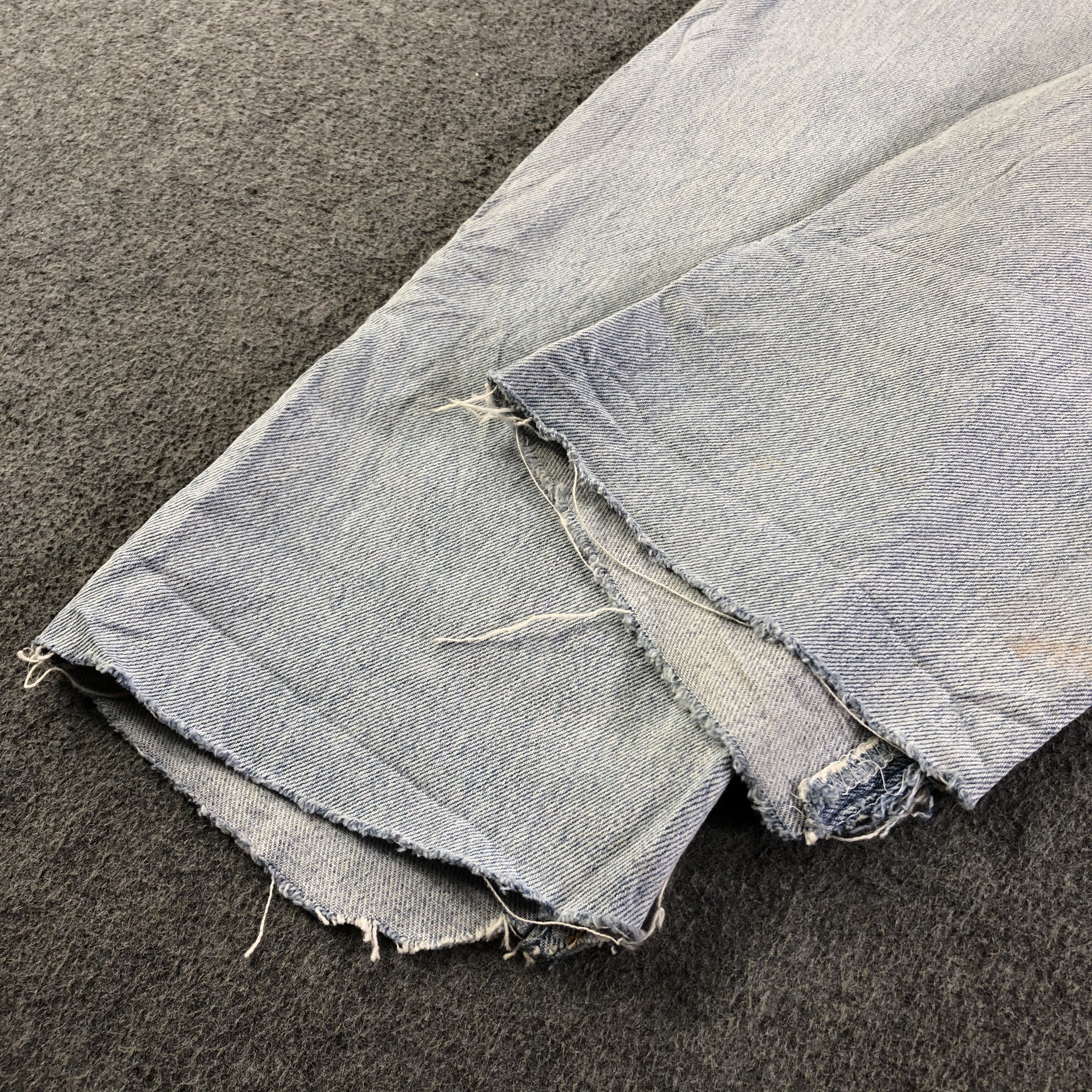 Levi's 90s Vintage Light Wash Levis 501 Jeans-J4021 Size US 28 / EU 44 - 6 Thumbnail