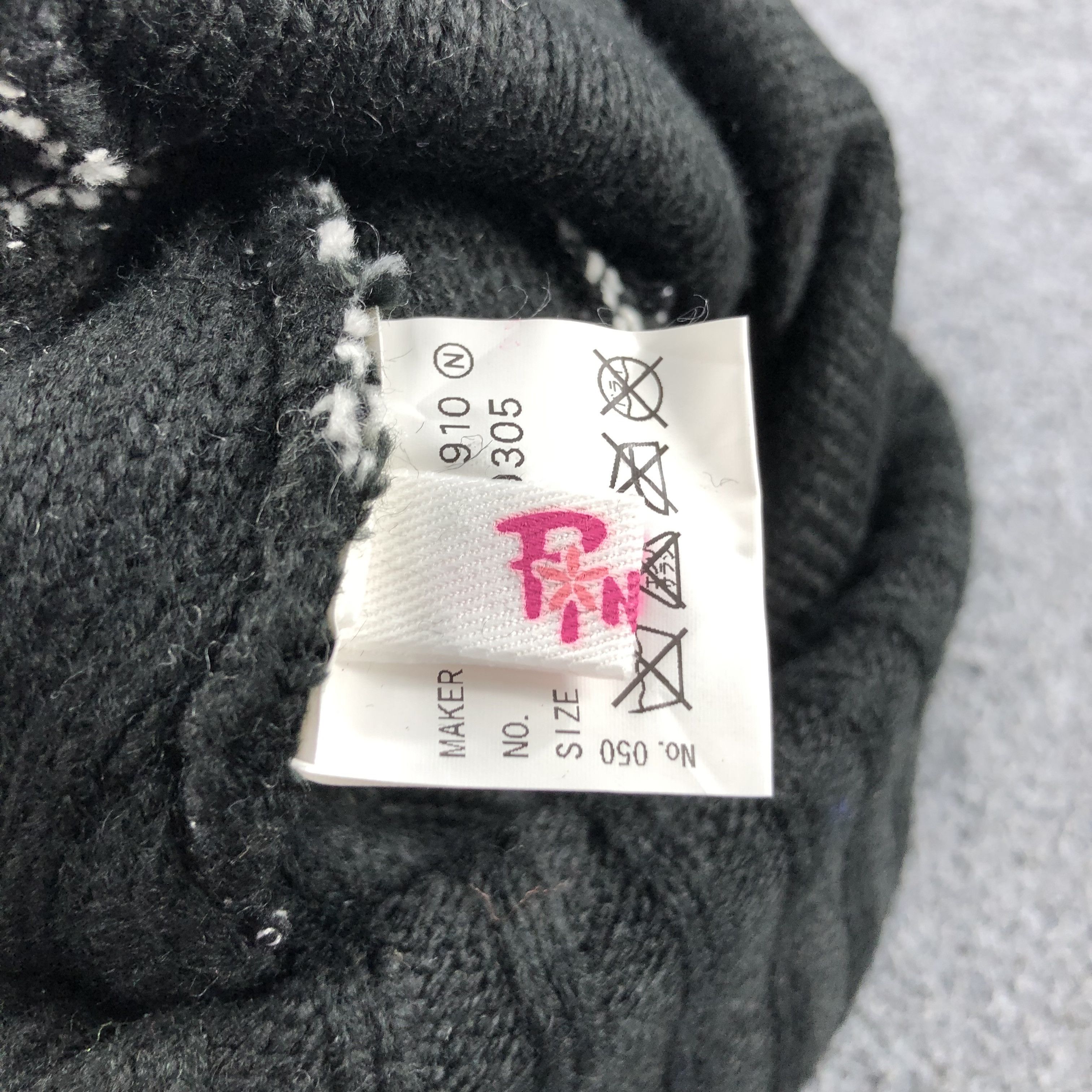 Vintage Unknown Pink Latte Bobble Beanie Snowcap Snow Hat B327 Size ONE SIZE - 7 Thumbnail