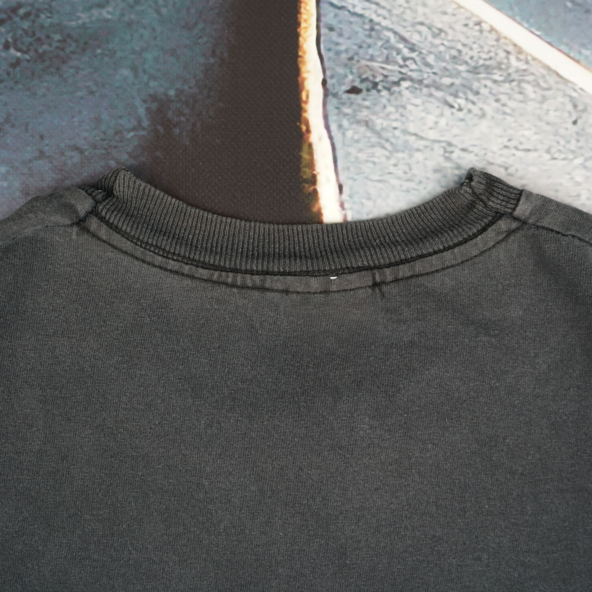 Arts & Science × Vintage Vintage 90s Big Turtle Holds Earth T-Shirt Size US XL / EU 56 / 4 - 9 Thumbnail