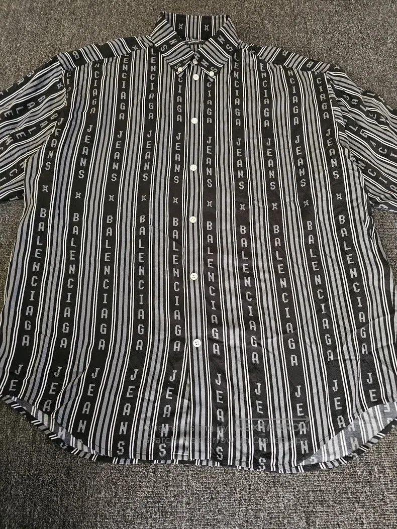 Balenciaga Balenciaga Oversize Short Sleeve Shirt. Size US M / EU 48-50 / 2 - 2 Thumbnail