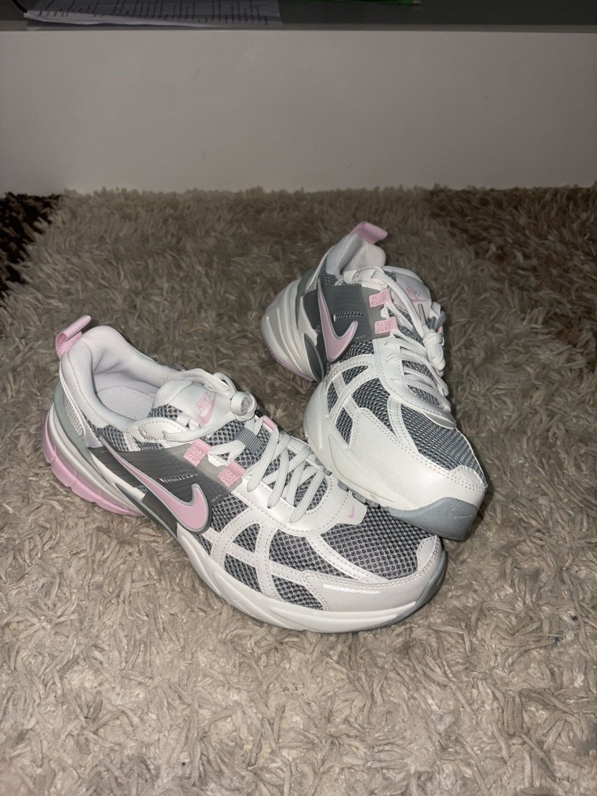 Nike Nike v2k runs Size US 9 / EU 42 - 8 Thumbnail