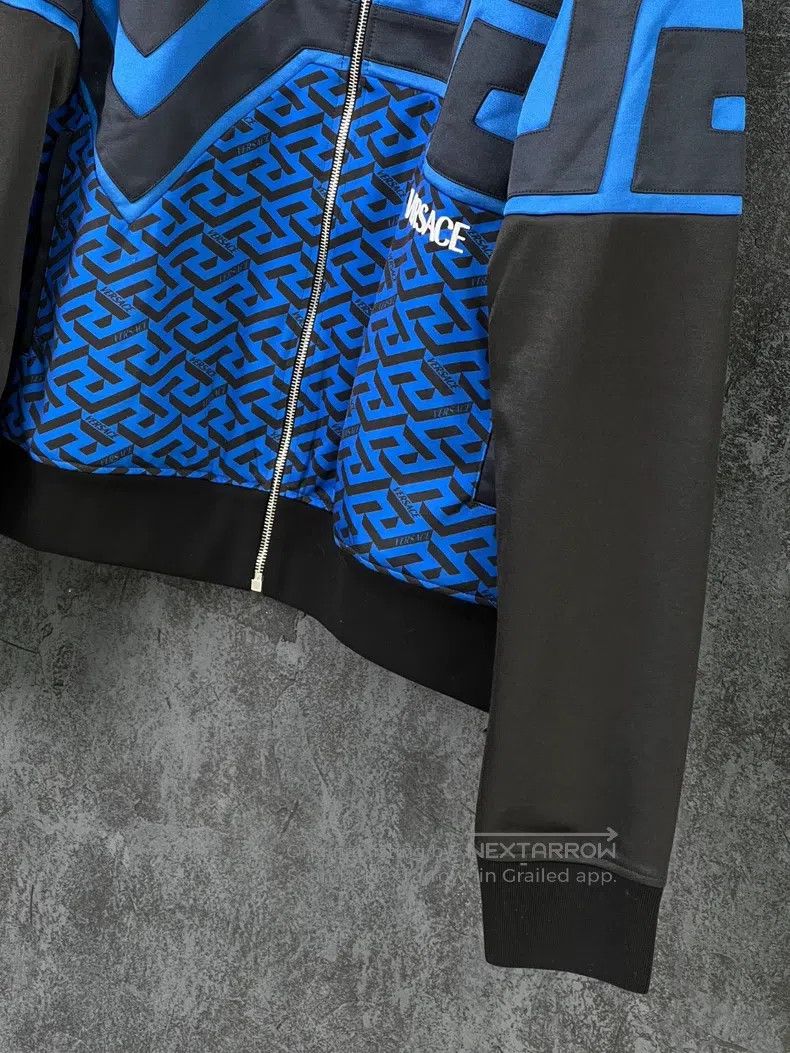 Versace Versace Maze series jacket Size US S / EU 44-46 / 1 - 3 Thumbnail