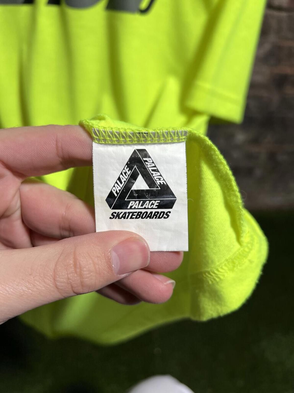 Palace Palace Neon Tee Sz. L Size US L / EU 52-54 / 3 - 4 Thumbnail