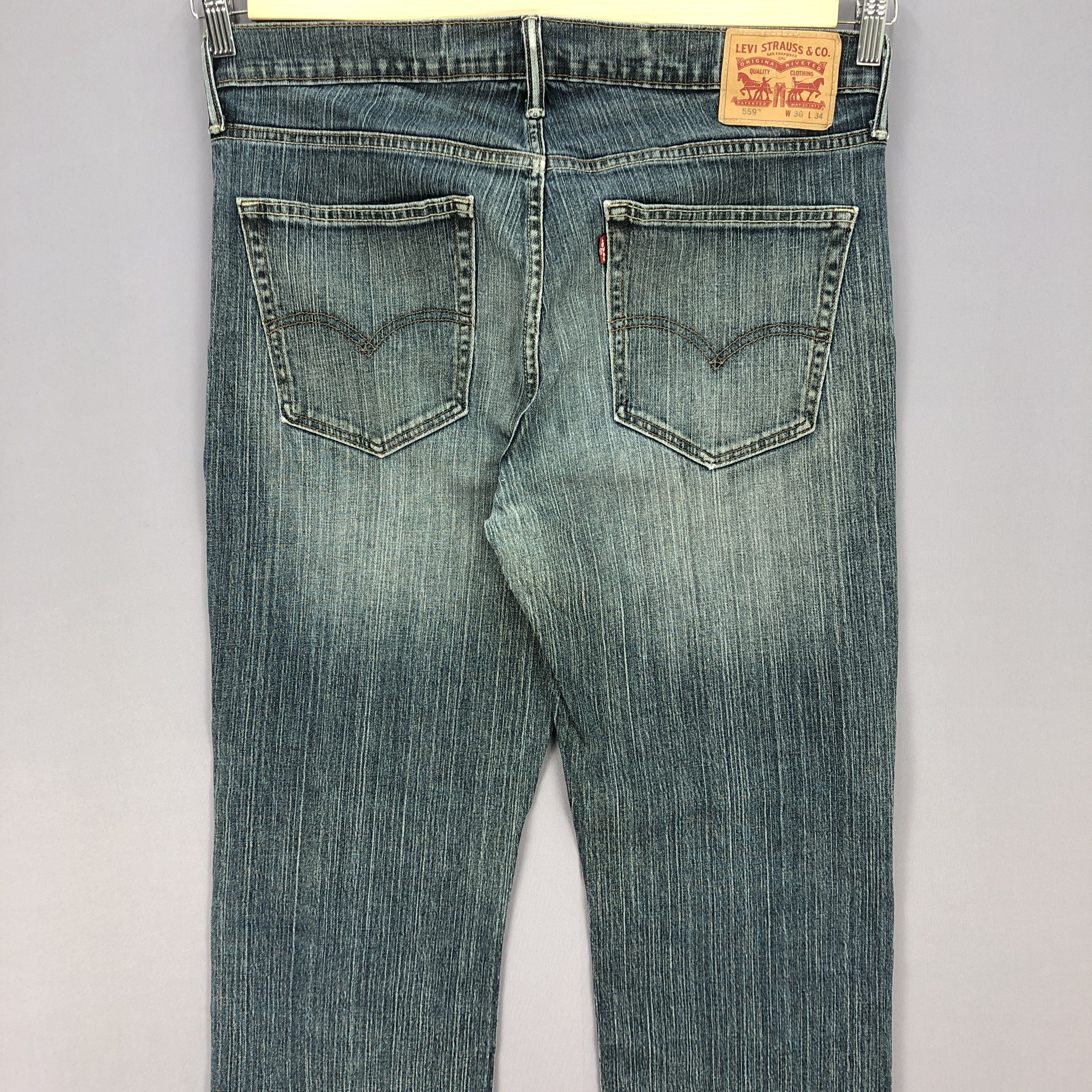 Levi's Vintage Levis Baggy Jeans Levi's 559 Faded Light Wash Denim Size US 36 / EU 52 - 4 Thumbnail