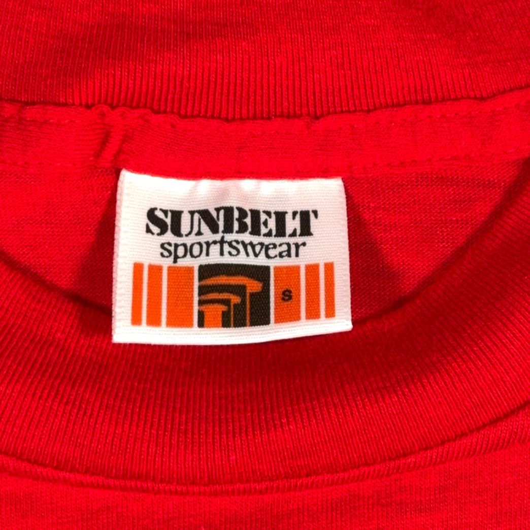 Vintage VINTAGE Hitachi Shirt Adult XS Red 80s Cotton Blend Logo Hitachi on Chest Men's T-Shirt XS Size US XS / EU 42 / 0 - 3 Thumbnail