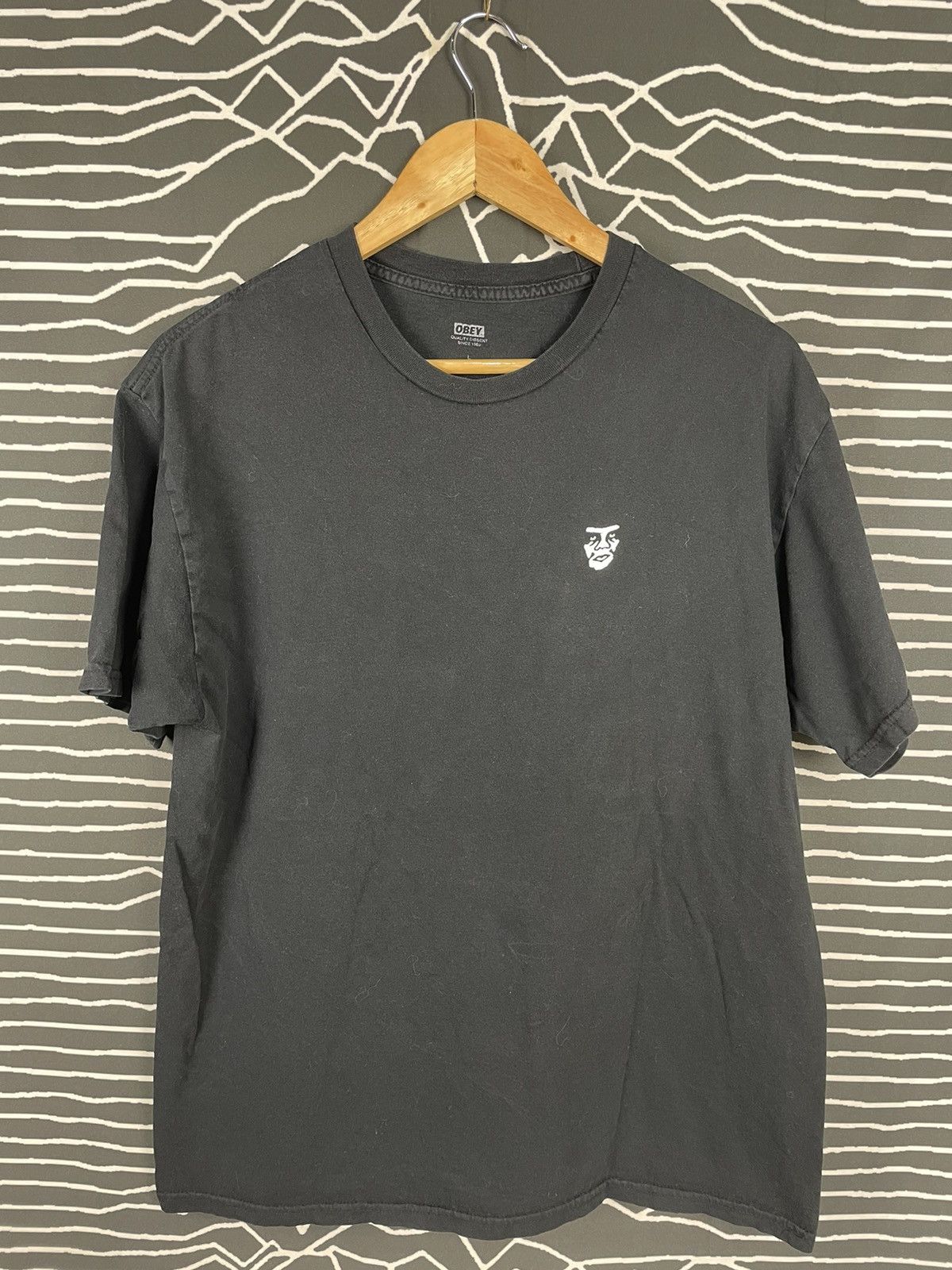 Obey Obey Small logo Tshirt Size US L / EU 52-54 / 3 - 1 Thumbnail