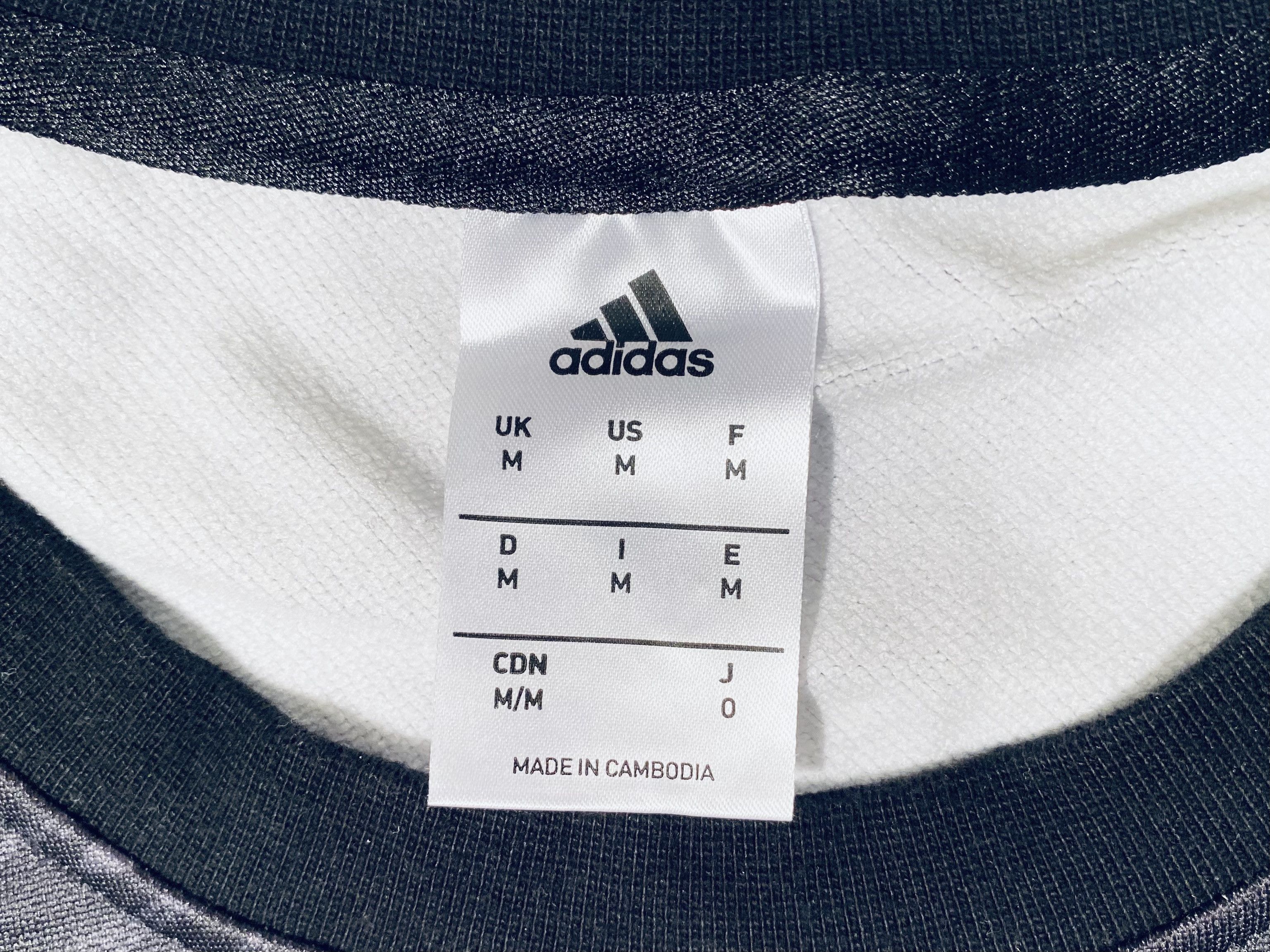 Adidas Manchester United Seasonal Special Sweathshirt / Jumper 2016 Size US M / EU 48-50 / 2 - 7 Thumbnail