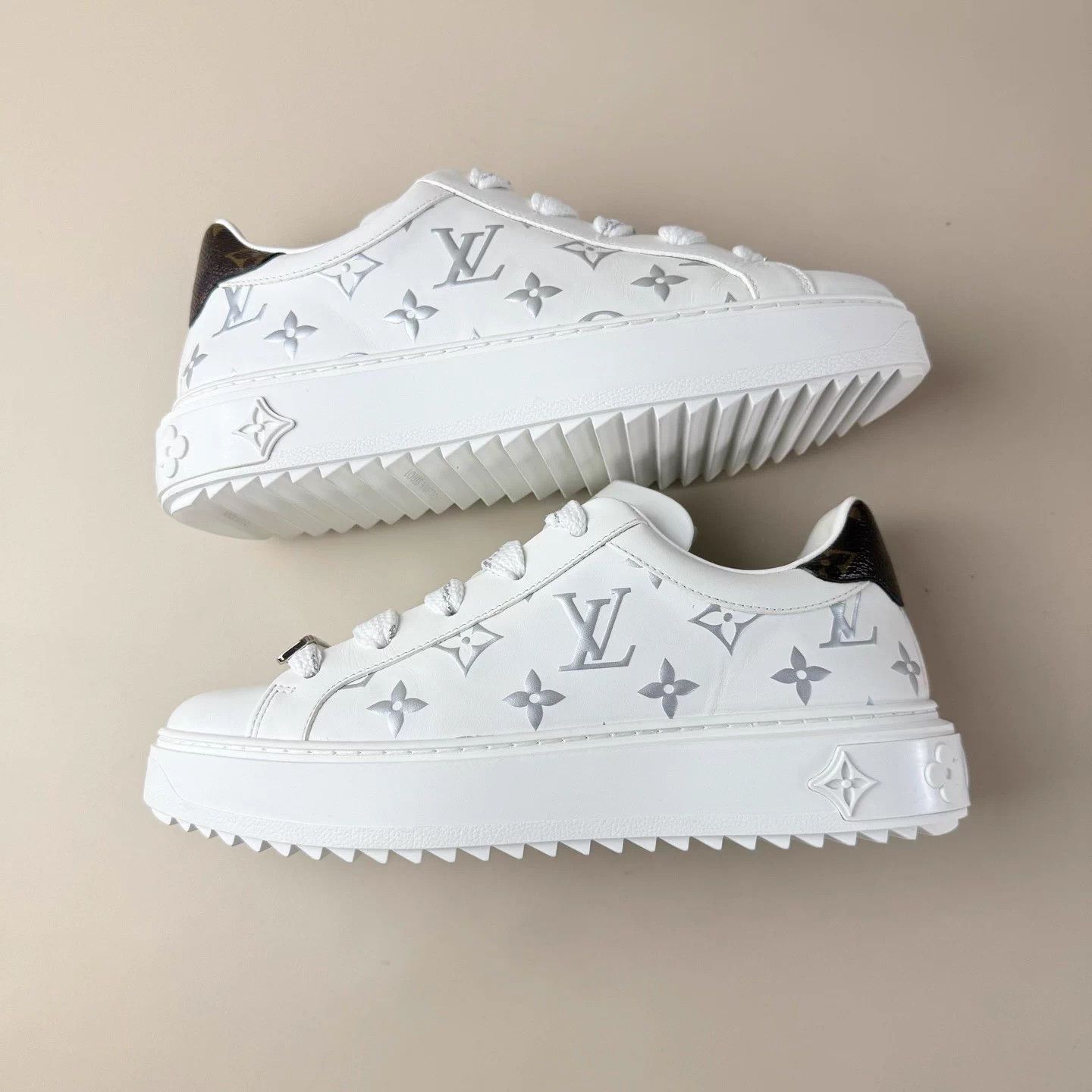 Louis Vuitton LV TimeOut Silver Monogram Platform EUR 36.5 99 New Size US 5.5 / IT 35.5 - 5 Thumbnail