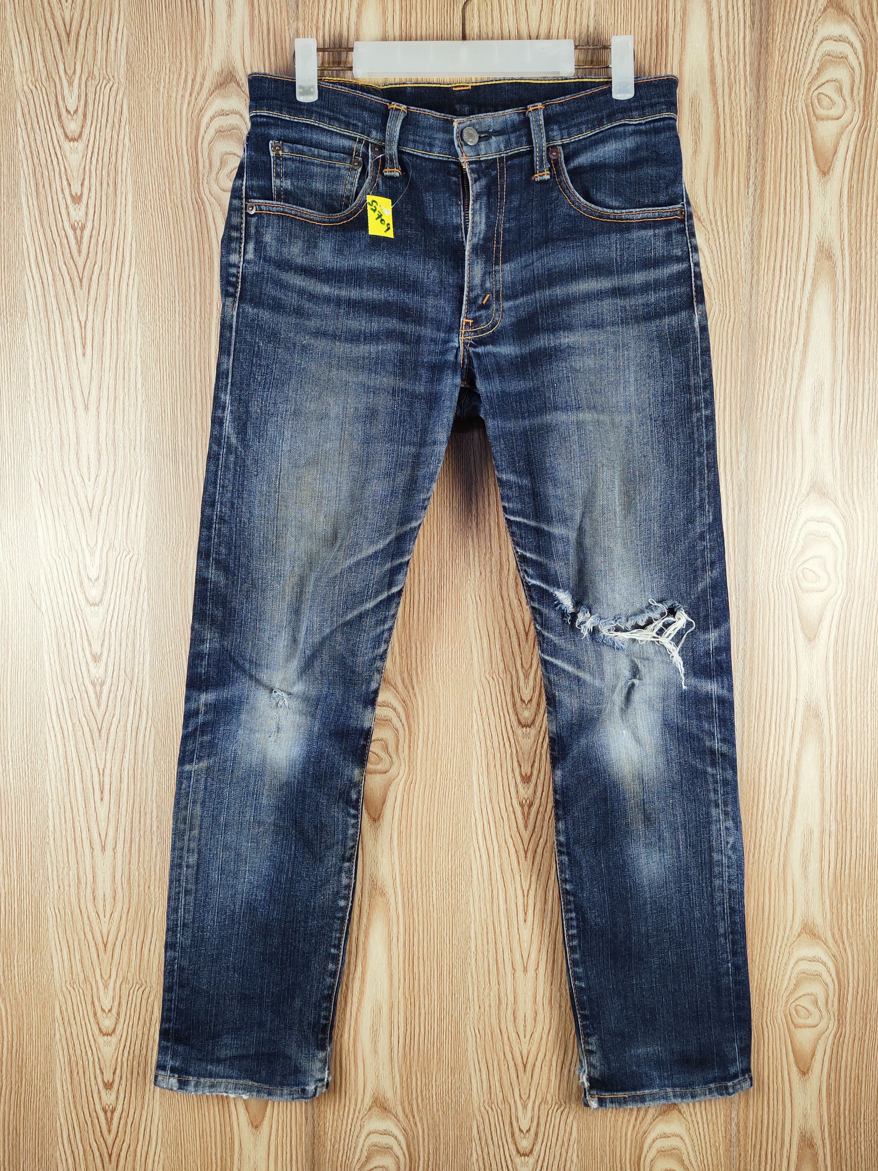 Levi's 705 Levi's Dark Blue Distressed Ripped Jeans #S2709 Size US 31 - 1 Thumbnail