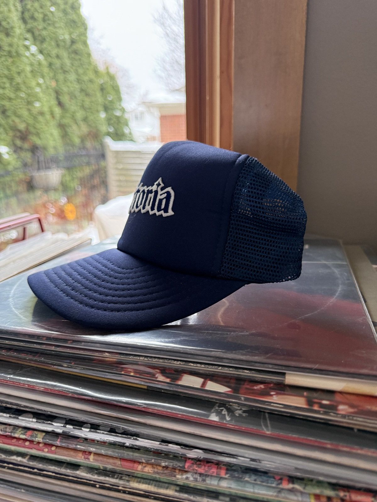 Vintage Vintage 80s Victoria Canada Snapback Mesh Trucker Hat Size ONE SIZE - 4 Thumbnail