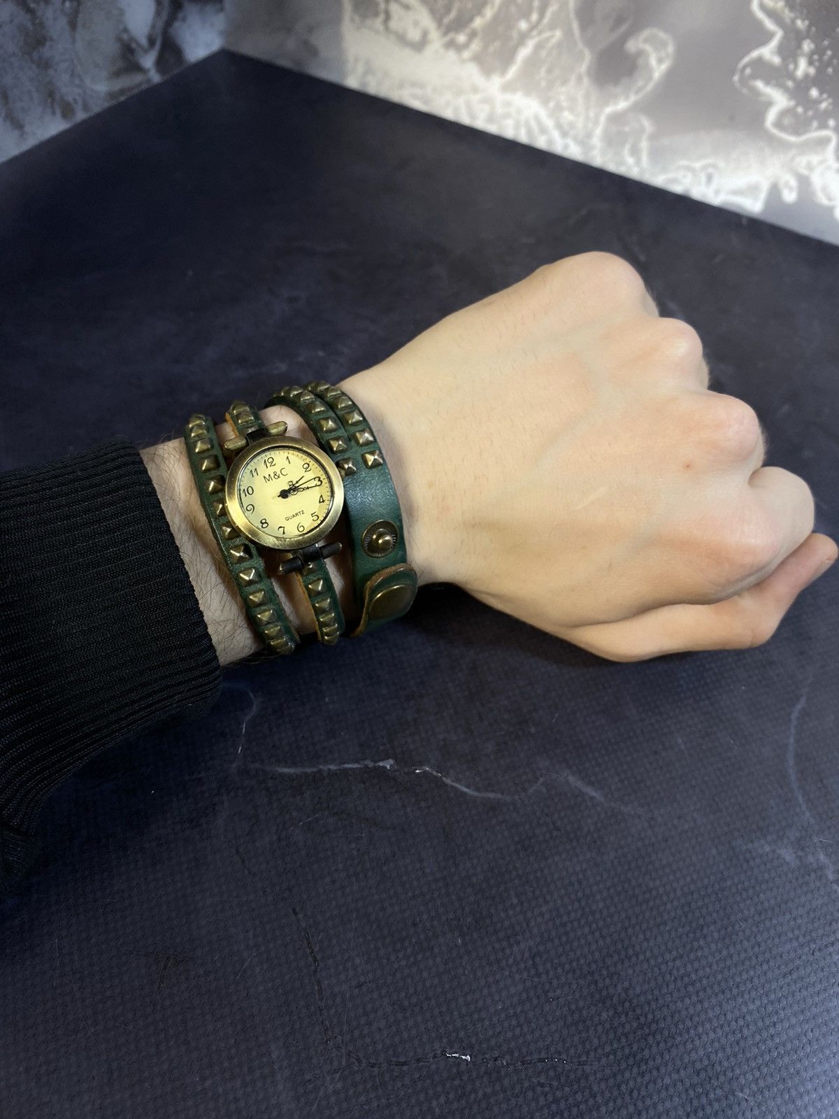 Jewelry × Vintage M&C Dual Wrap Studded Green Leather Watch Japanese Brand Size ONE SIZE - 2 Thumbnail