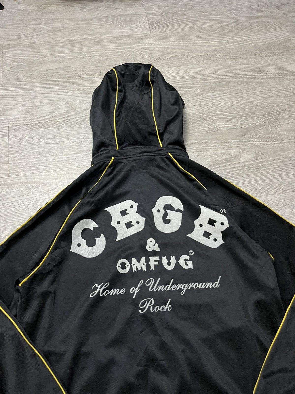 Band Tees CBGB Omfug Punk Band home of undergroud big logo jacket Size US XL / EU 56 / 4 - 7 Thumbnail