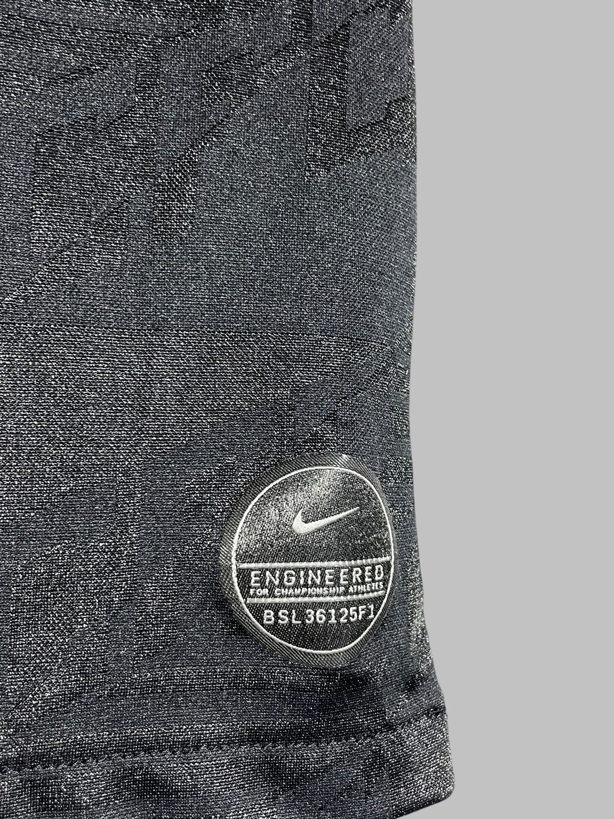 Chelsea Soccer Chelsea FC Nike 2019/20 Third Football Shirt Soccer Jersey Size US M / EU 48-50 / 2 - 5 Thumbnail