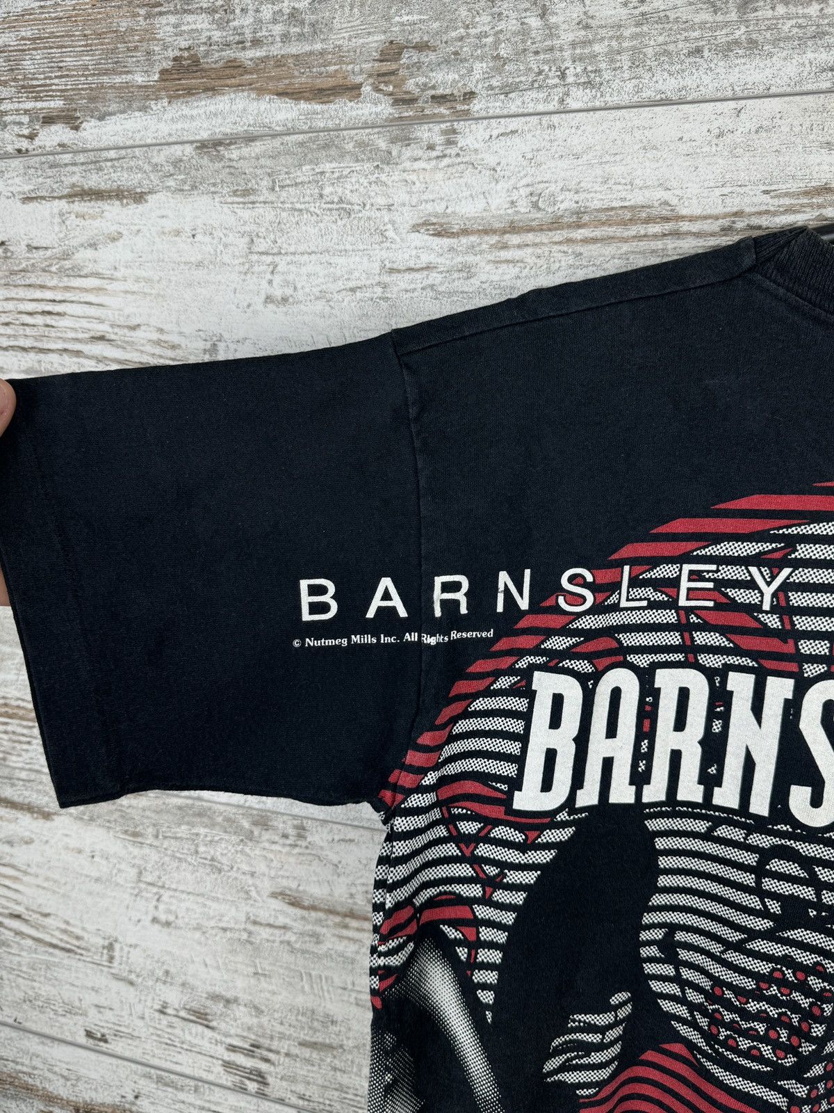 Vintage Mens Vintage Barnsley FC T-shirt overprint England football Size US S / EU 44-46 / 1 - 12 Thumbnail