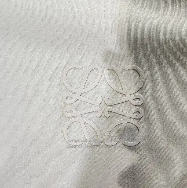 Loewe Loewe White Cotton Women's T-Shirt . Size S / US 4 / IT 40 - 3 Thumbnail