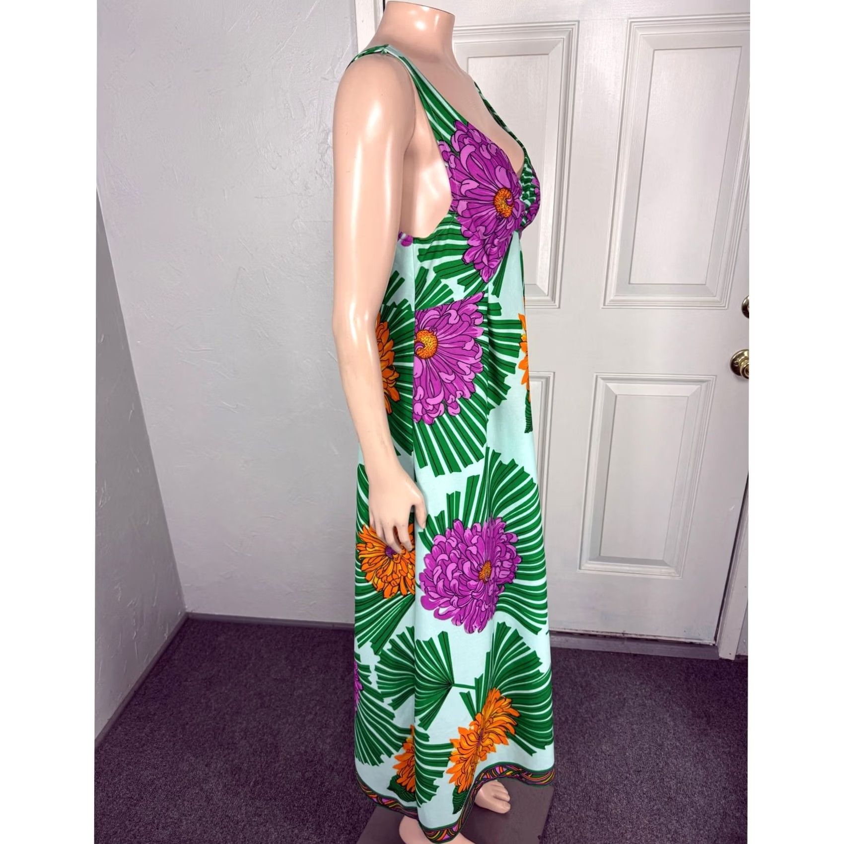 Vintage VINTAGE 1970s Bohemian Green Polyester Knit Midi Floral Sleeveless Dress Women 2XS, Casual, Maxi/Length 53" Size XXS / US 00 / IT 34 - 5 Thumbnail