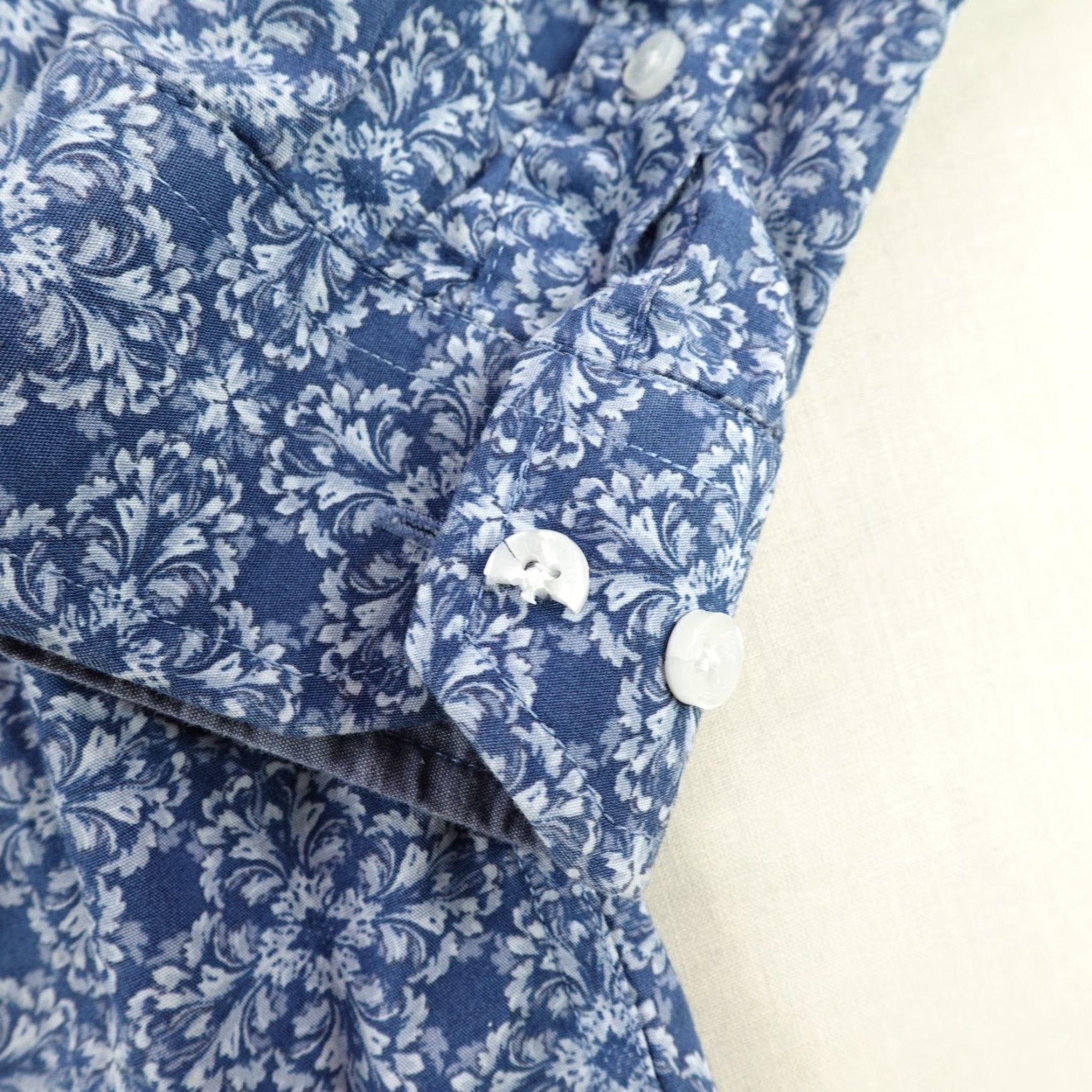 Stetson VINTAGE Stetson Shirt Mens Small Blue White Floral Print Button-Up Western Shirt S Blue Floral Reg Mens Size US S / EU 44-46 / 1 - 5 Thumbnail