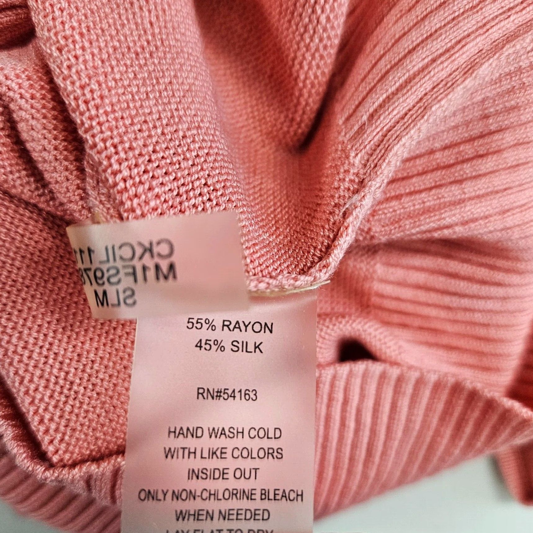 Calvin Klein Calvin Klein Womens Knit Top Sz Medium Pink Silk Blend Scoop Neck Blouse Knit Top Women M Pink Silk Blend Scoop Neck Calvin Klein Womens Knit's Top Size M / US 6-8 / IT 42-44 - 5 Thumbnail
