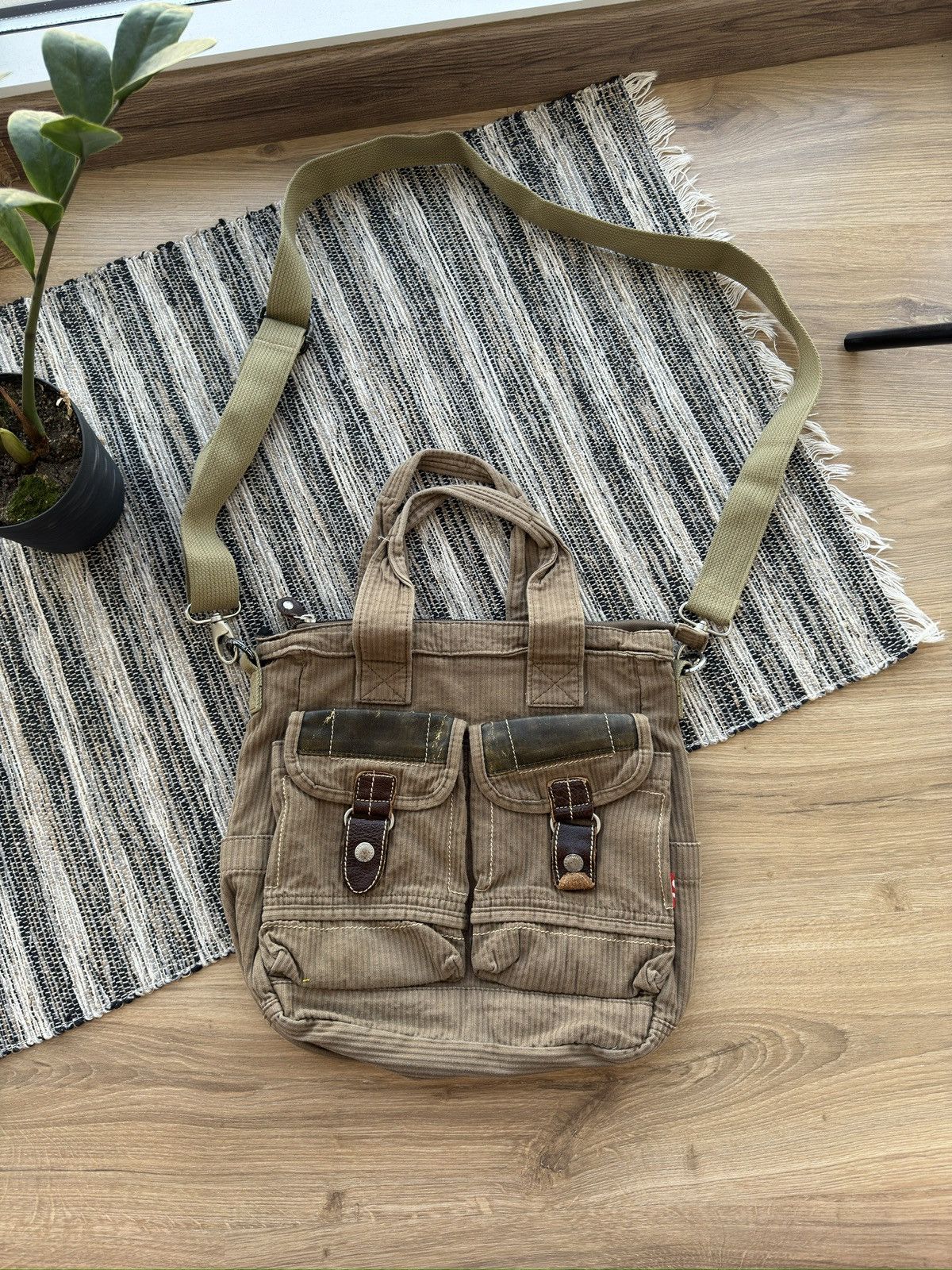 Vintage DIESEL Y2K brown shoulder sling bag