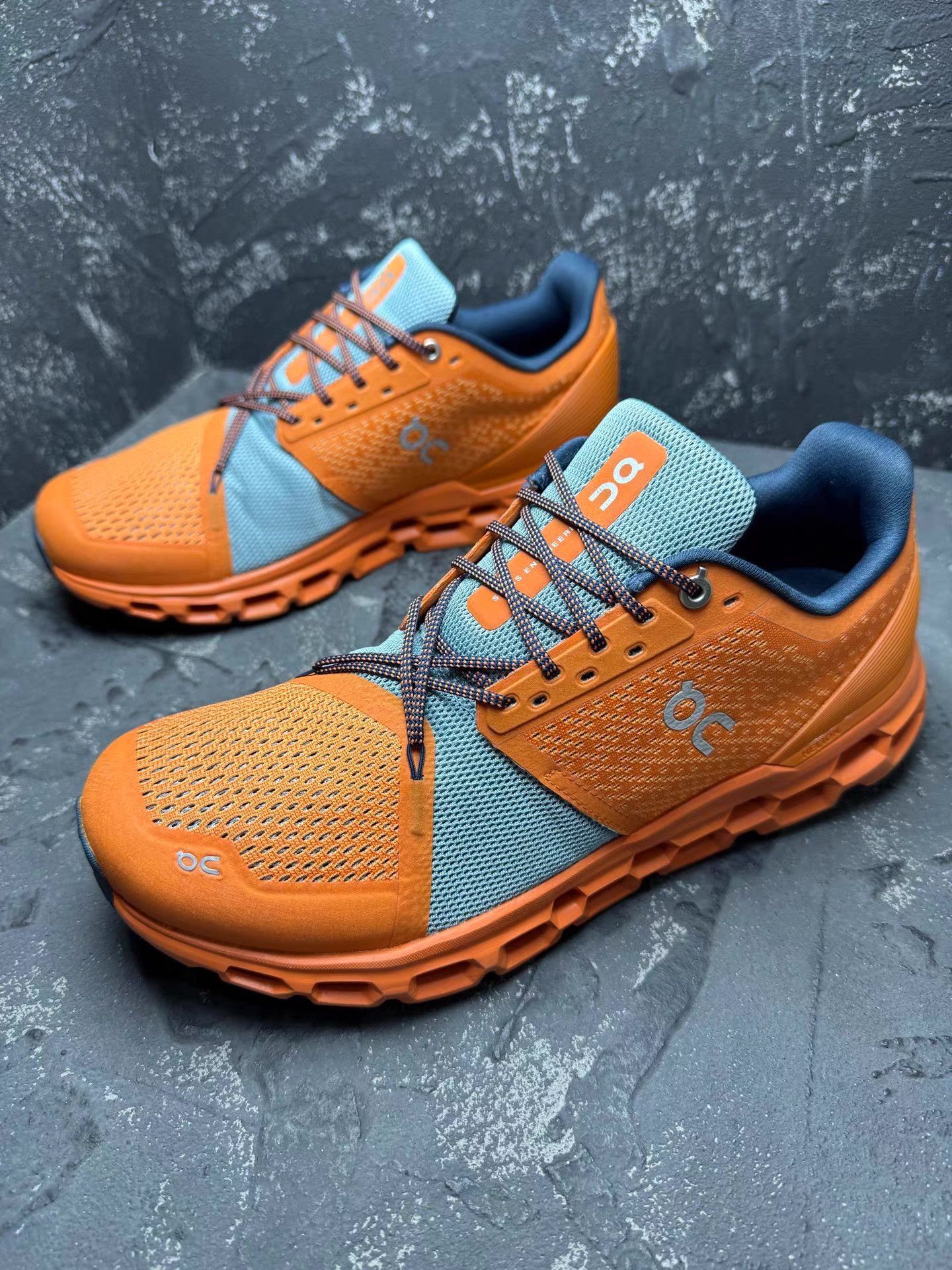 On On Cloudstratus Gray & Orange Running Shoes Q10 Size US 10 / EU 43 - 1 Thumbnail
