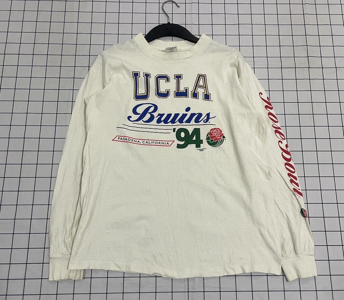 Vintage Vintage 1994 x single stitch x ucla x large x usa Size US L / EU 52-54 / 3 - 2 Thumbnail