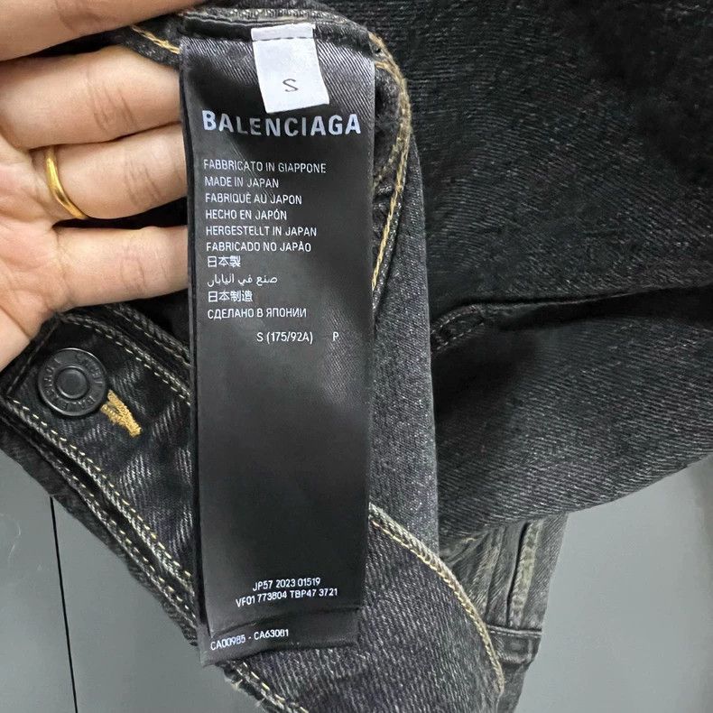 Balenciaga Balenciaga New Year Washed Graffiti logo Unicorn Arm Denim Size US S / EU 44-46 / 1 - 4 Thumbnail