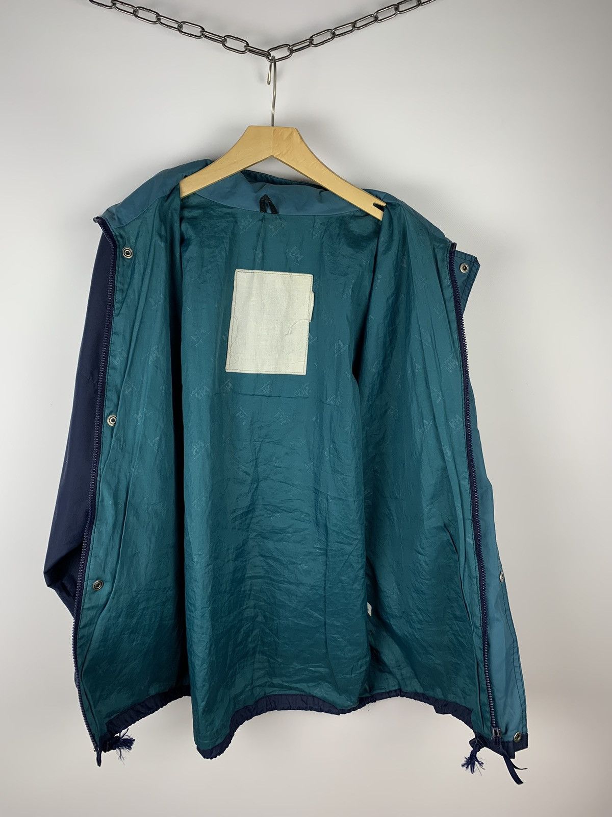 Helly Hansen Vintage Helly Hansen Full Zip Hooded Jacket Men’s Size S Size US S / EU 44-46 / 1 - 16 Thumbnail