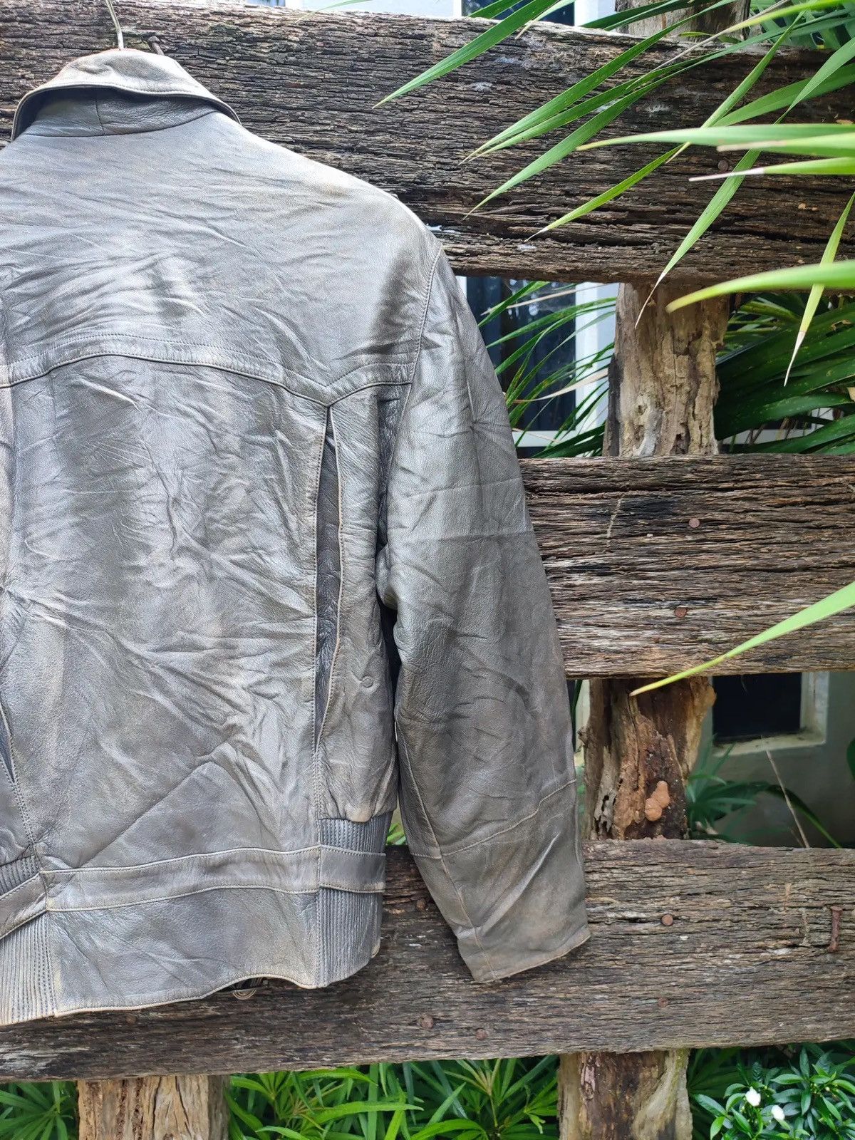 Leather Vintage Olivier Massuger Distressed Lambskin Leather Jacket Size US M / EU 48-50 / 2 - 10 Thumbnail