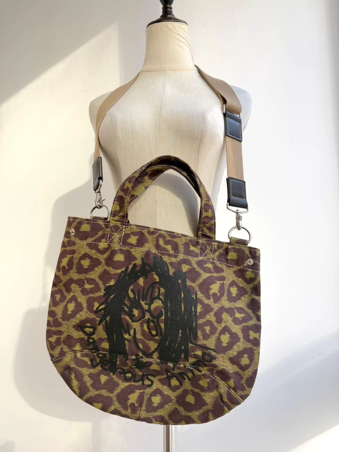 Vivienne Westwood Vivienne Westwood Vintage Leopard Graffiti Bag Size ONE SIZE - 1 Thumbnail