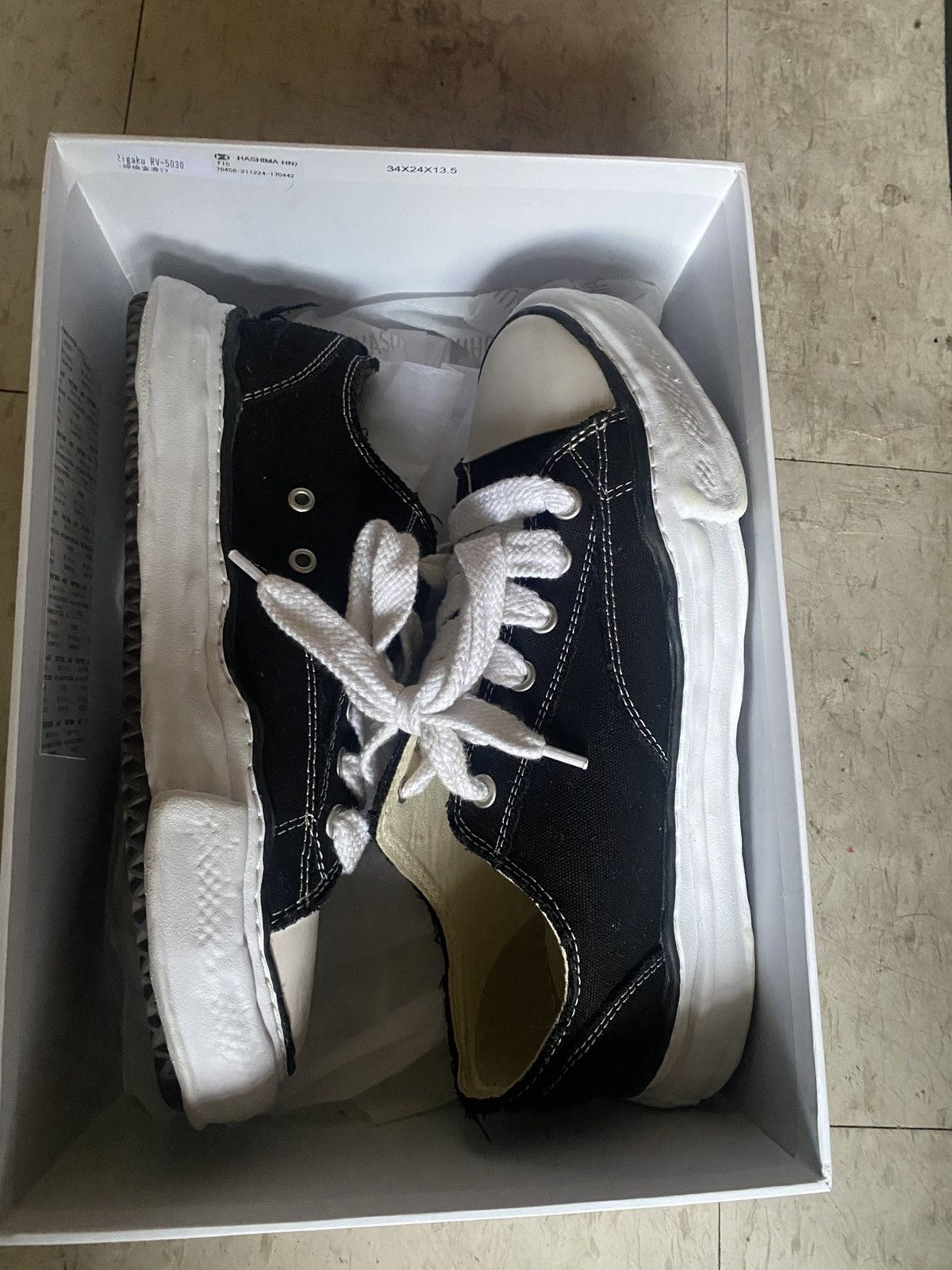 Maison MIHARA YASUHIRO Maison Mihara Yasuhiro Sneaker Size US 11 / EU 44 - 1 Thumbnail