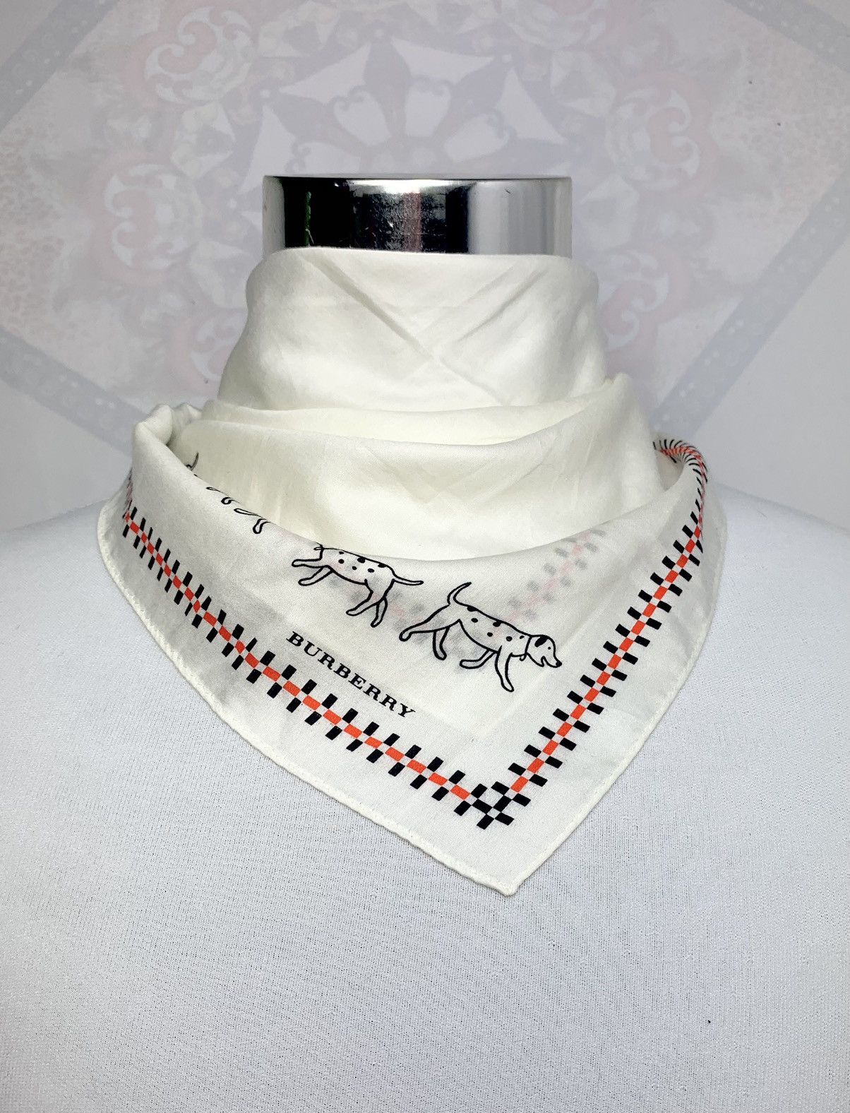 Burberry Burberry Handkerchief / Neckerchief / Bandana Size ONE SIZE - 1 Thumbnail