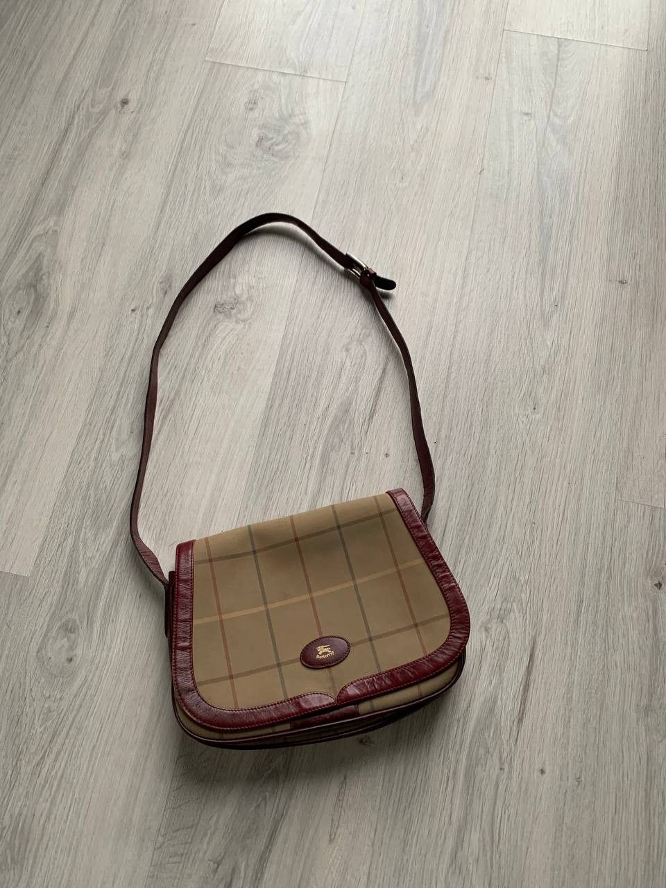 Burberry Messenger Bag in White, Men's