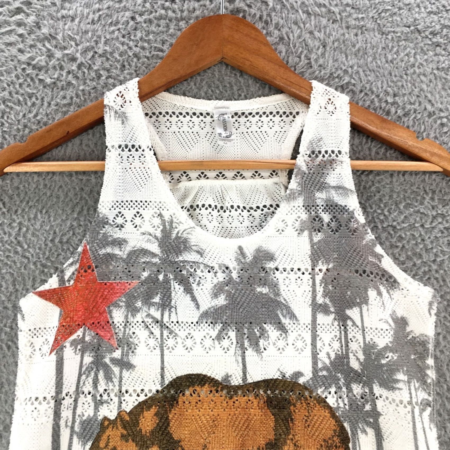 Vintage Passion California Republic Grizzly Bear Tank Top Womens Medium White Printed Tank Womens M White Printed Size M / US 6-8 / IT 42-44 - 2 Thumbnail