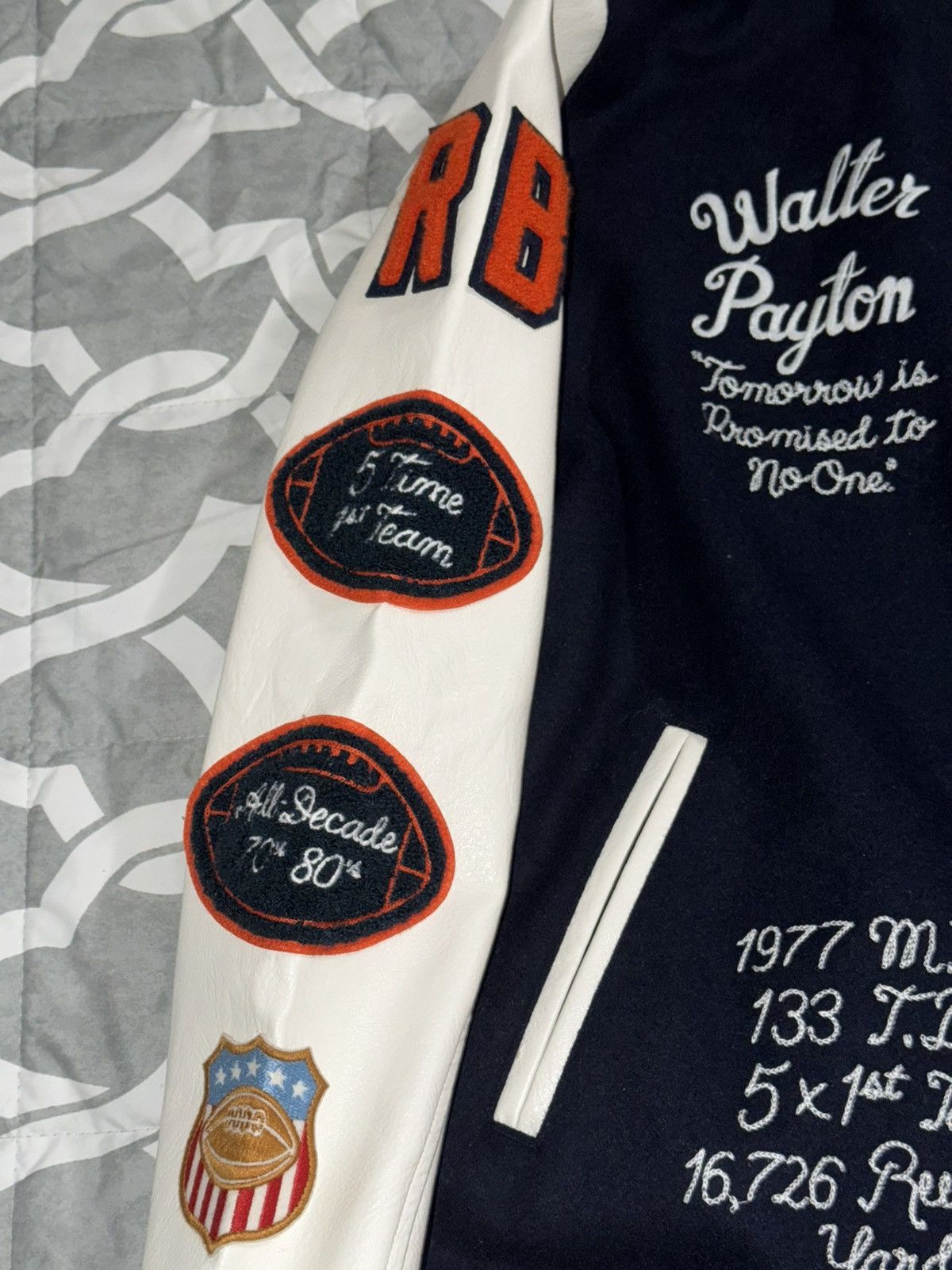 Roots Of Flight Walter Payton Roots of Fight Varsity Bears Jacket Large Size US L / EU 52-54 / 3 - 4 Thumbnail