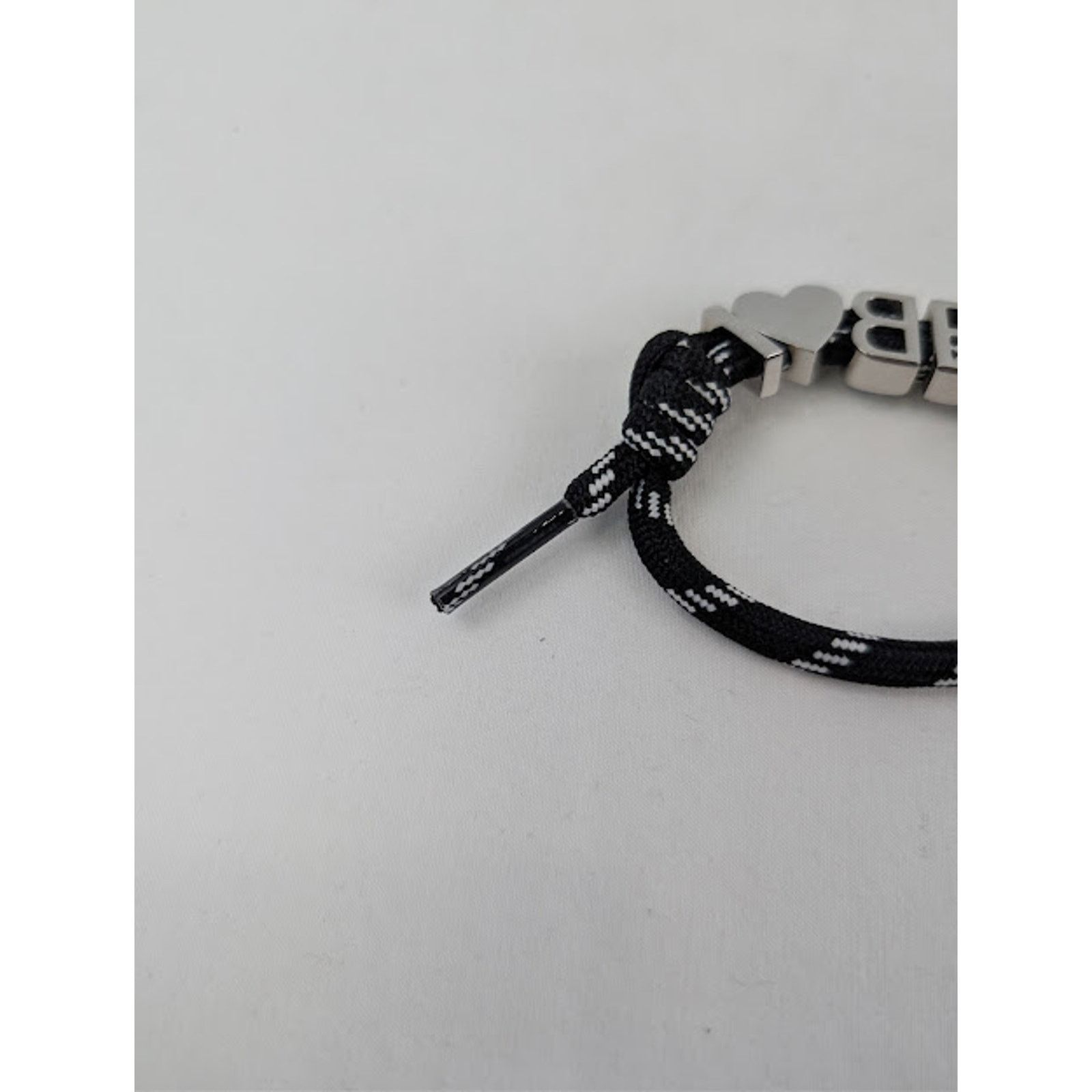 Balenciaga o1rshd1 / 555 / Size: OS / I Heart BB Bracelet Black / White Size ONE SIZE - 6 Thumbnail