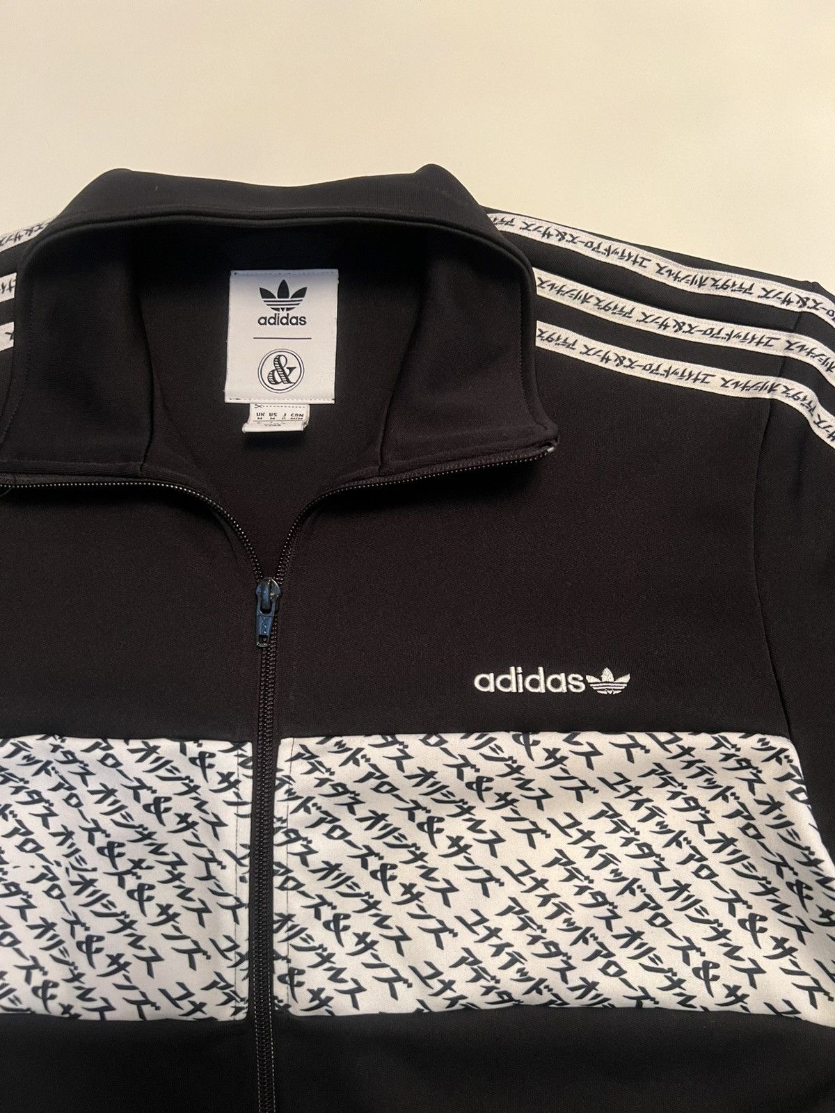 Adidas Adidas x Mikitype tracksuit colab Size US M / EU 48-50 / 2 - 2 Thumbnail