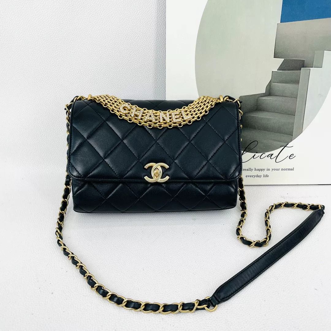 Chanel Pre-loved Bag Very good condition Size ONE SIZE - 1 Thumbnail