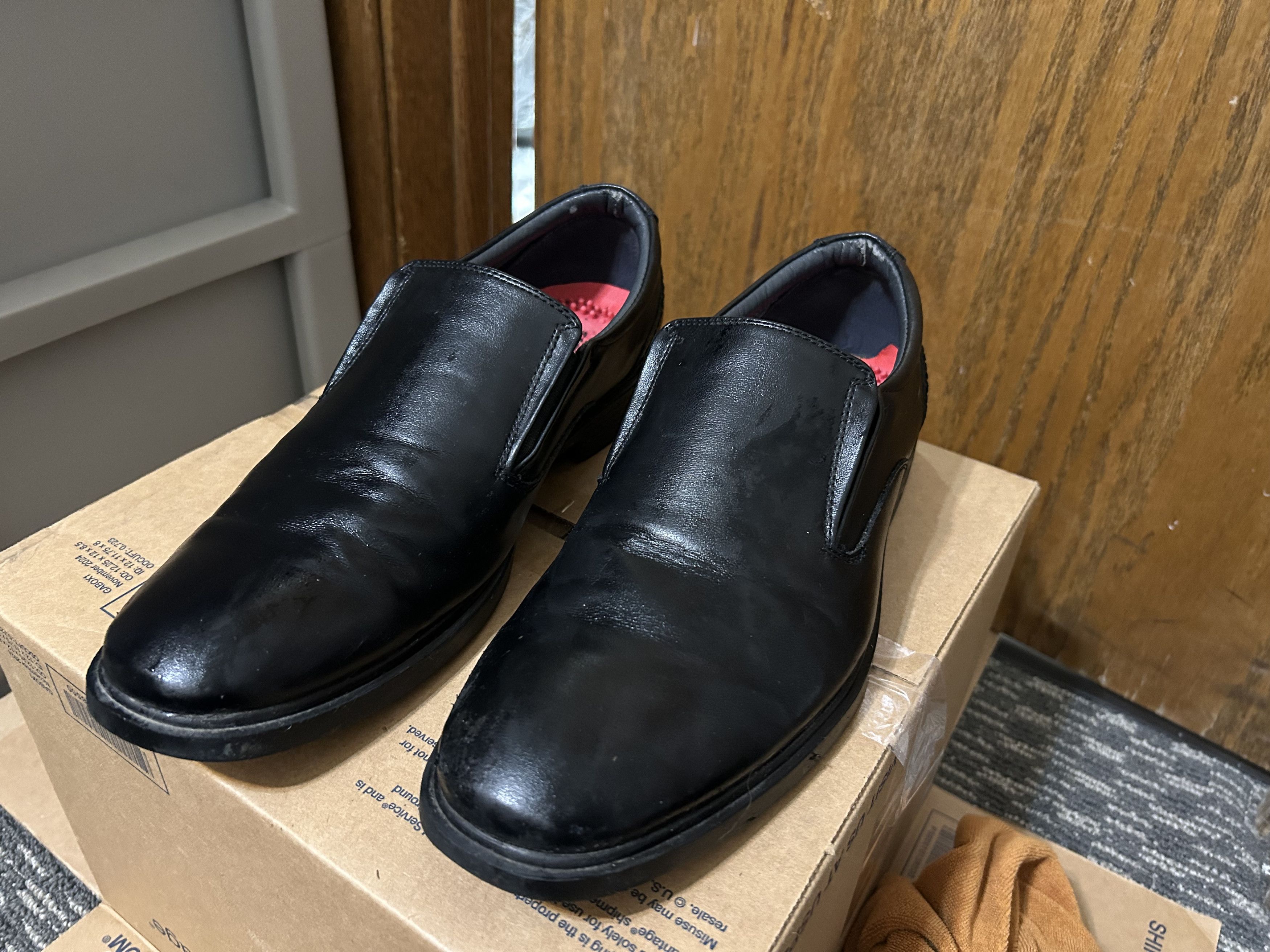Bata BATA Men Acu-Pressure Dress Shoes 811X296 Size US 10 / EU 43 - 1 Thumbnail