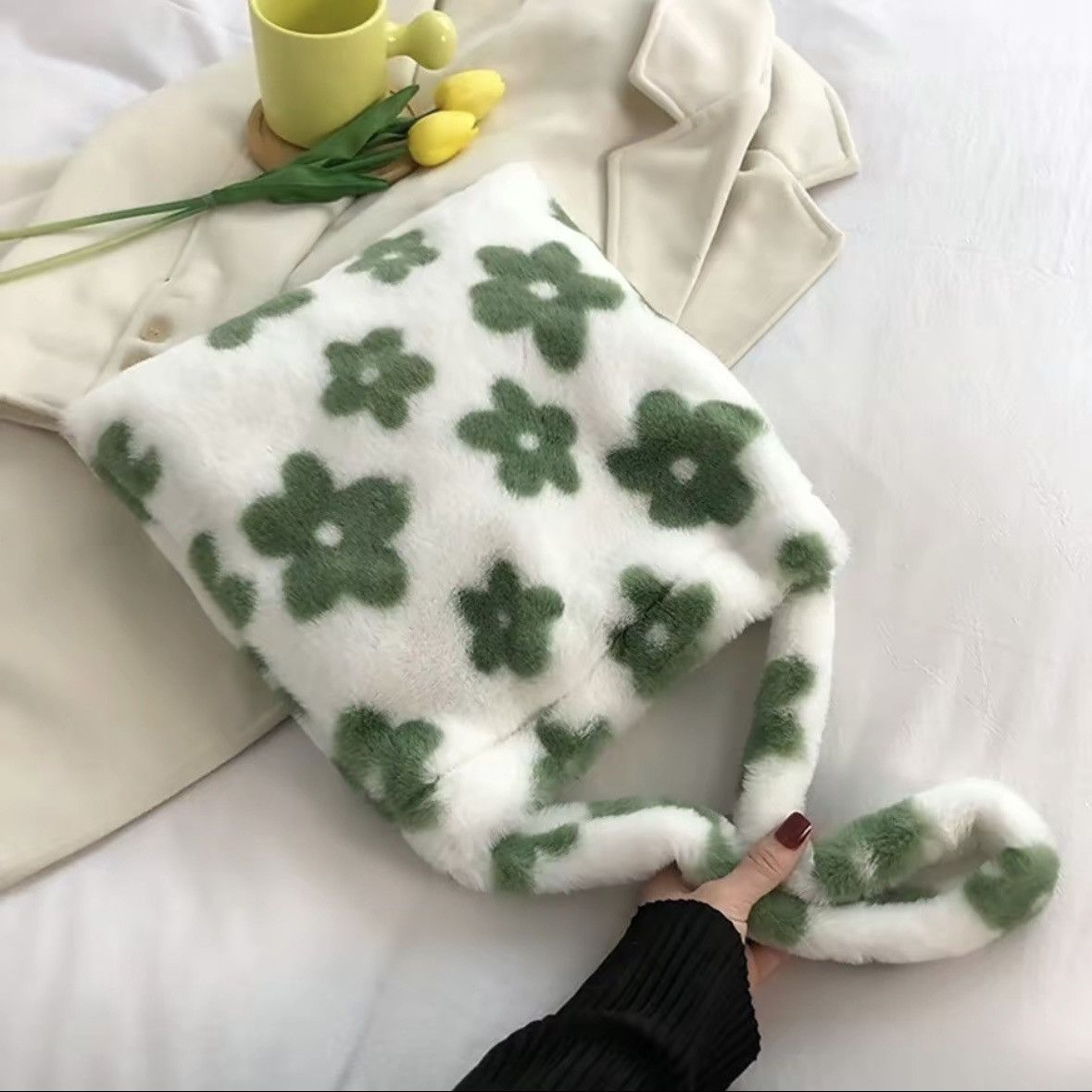 Other Green flower fluffy tote bag Size ONE SIZE - 1 Thumbnail