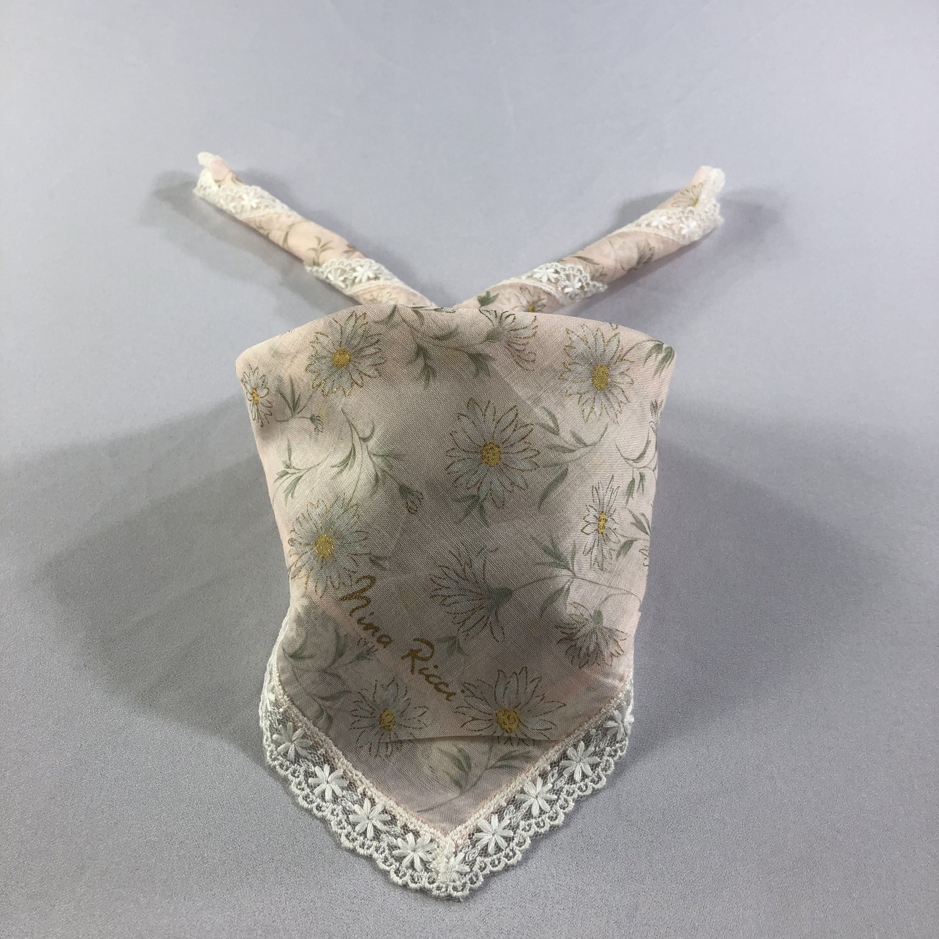 Nina Ricci Nina Ricci Laces Handkerchief Neckerchief Bandana H1597 Size ONE SIZE - 1 Thumbnail